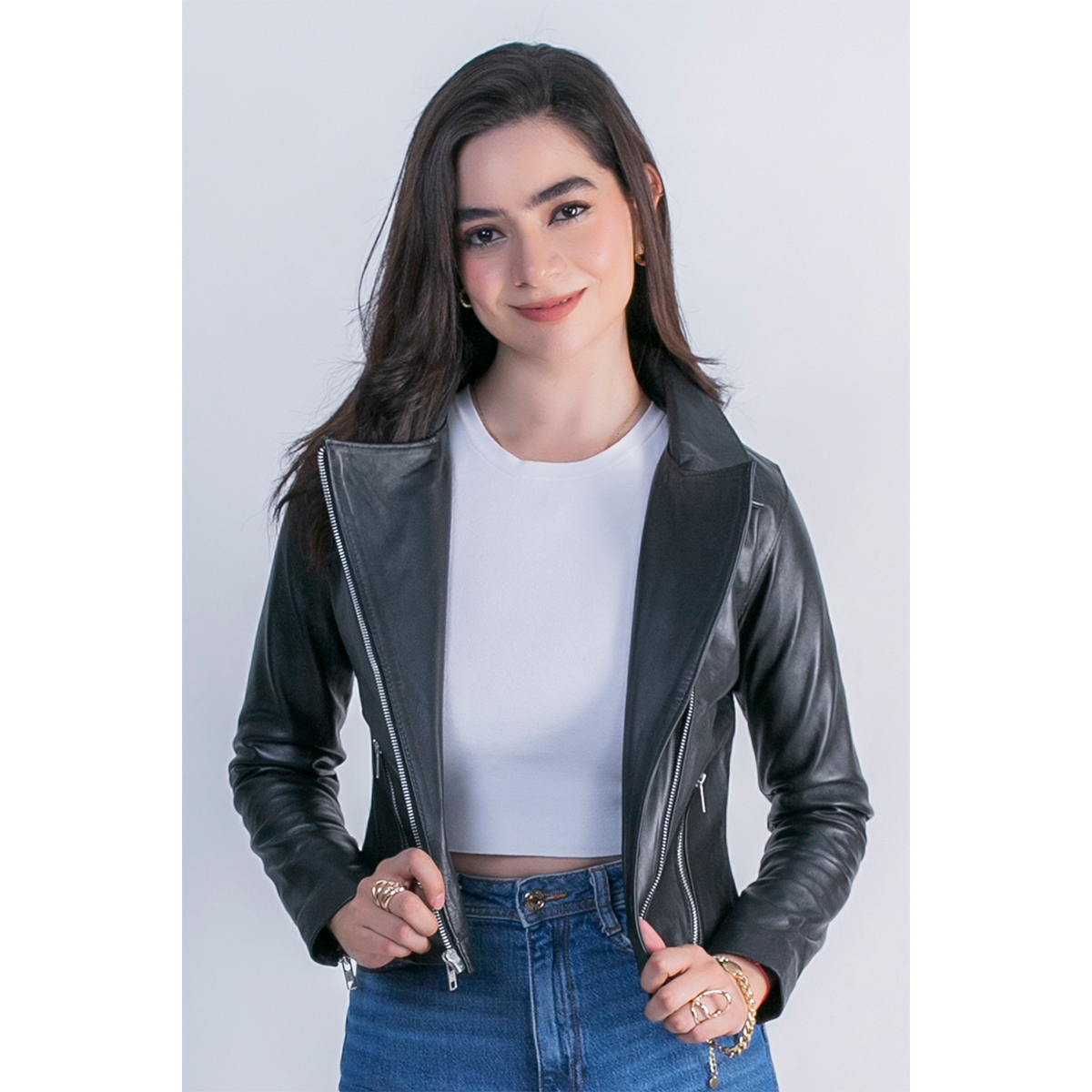Foto 4 pulgar | Chamarra Biker Negra Castelli Slim Fit Piel Mujer Borrego