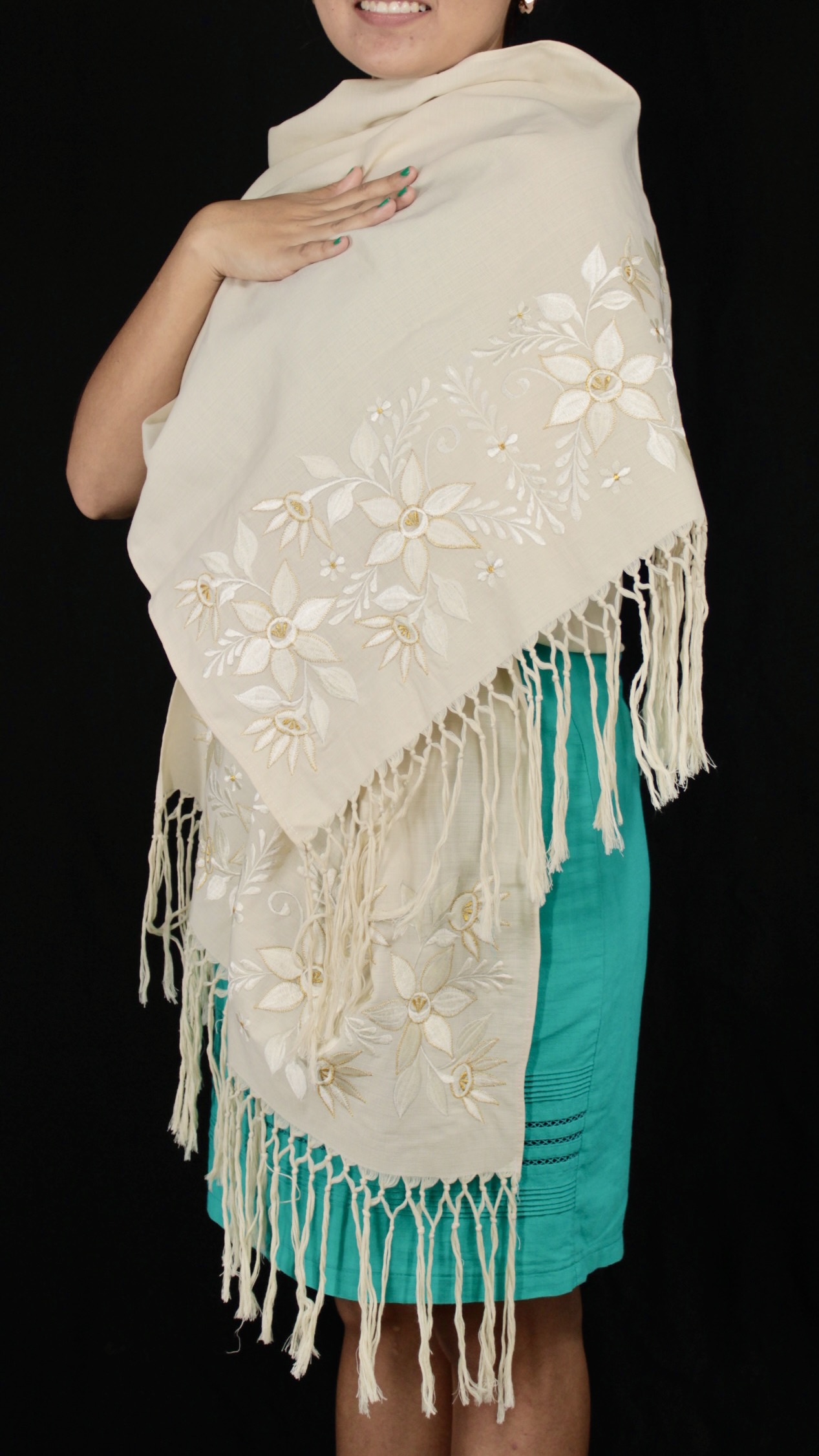 Foto 3 pulgar | Rebozo Chal Yucateco Artesanal Beige Bordado a Mano