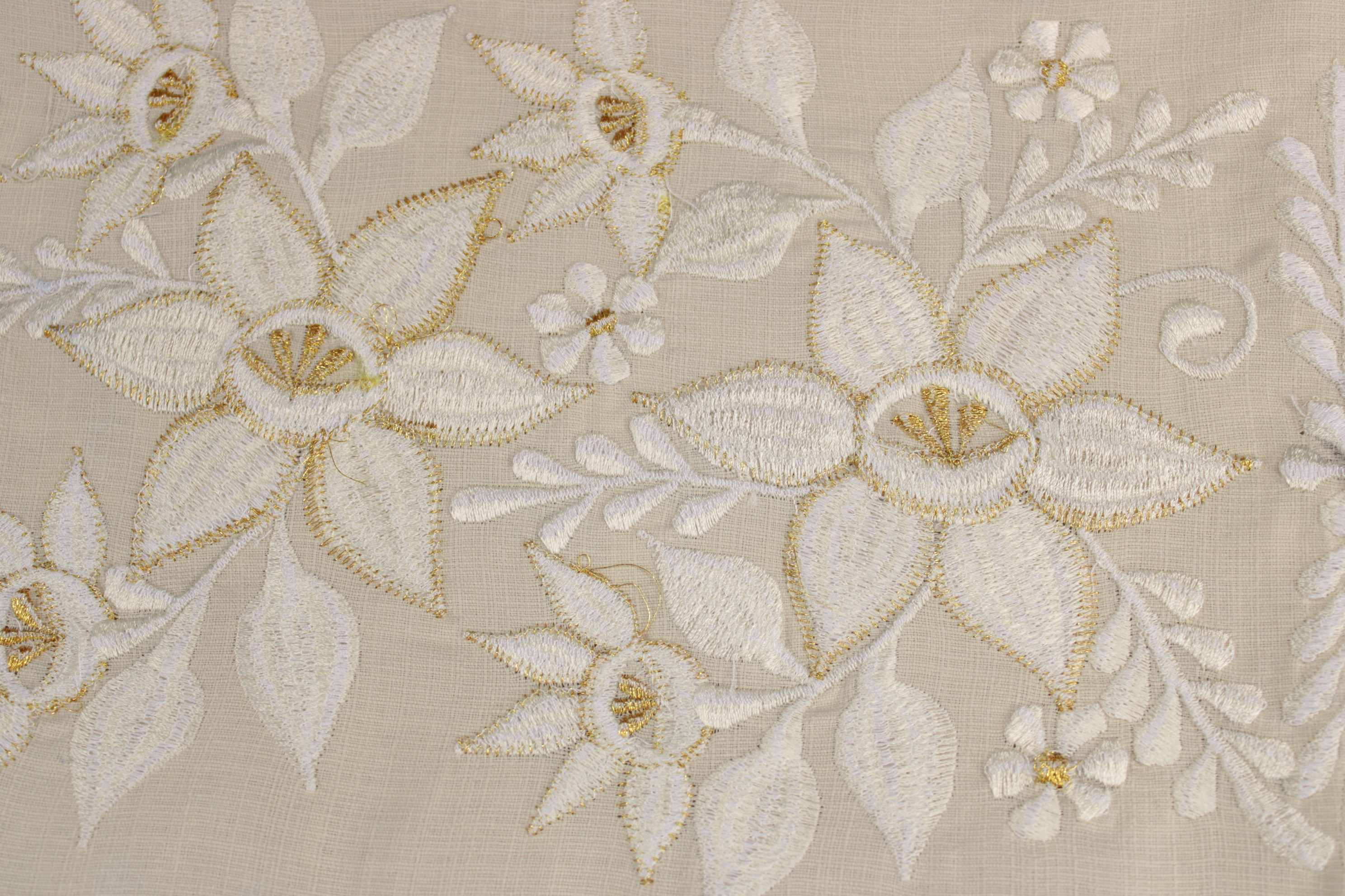 Foto 5 | Rebozo Chal Yucateco Artesanal Beige Bordado a Mano