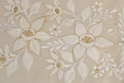 Foto 5 | Rebozo Chal Yucateco Artesanal Beige Bordado a Mano
