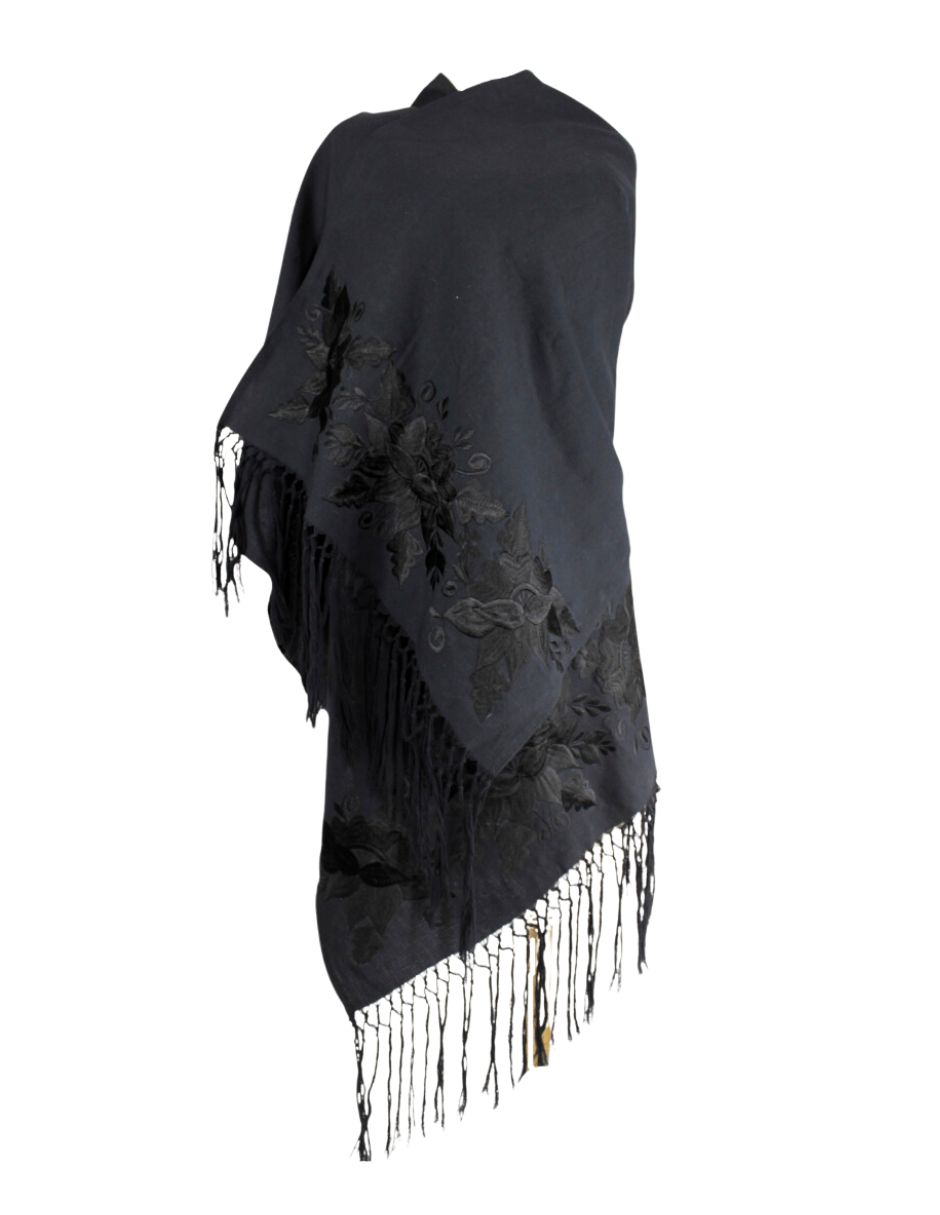 Foto 1 | Rebozo Chal Yucateco Artesanal Bordado A Mano