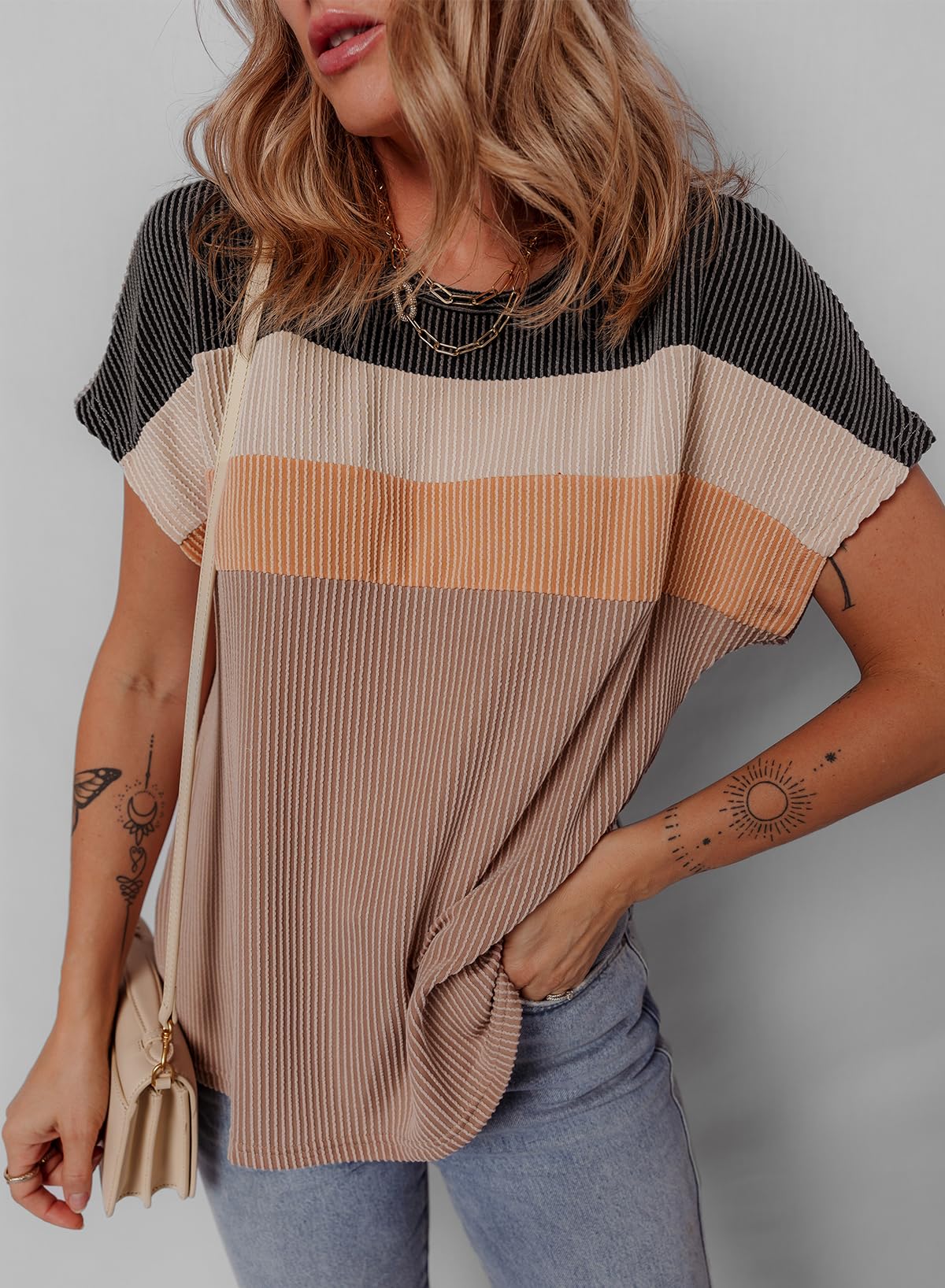 Foto 5 | Top Dokotoo Camiseta Acanalada De Manga Corta Con Estampado De Bloques De Colores Para Mujer - Venta Internacional.