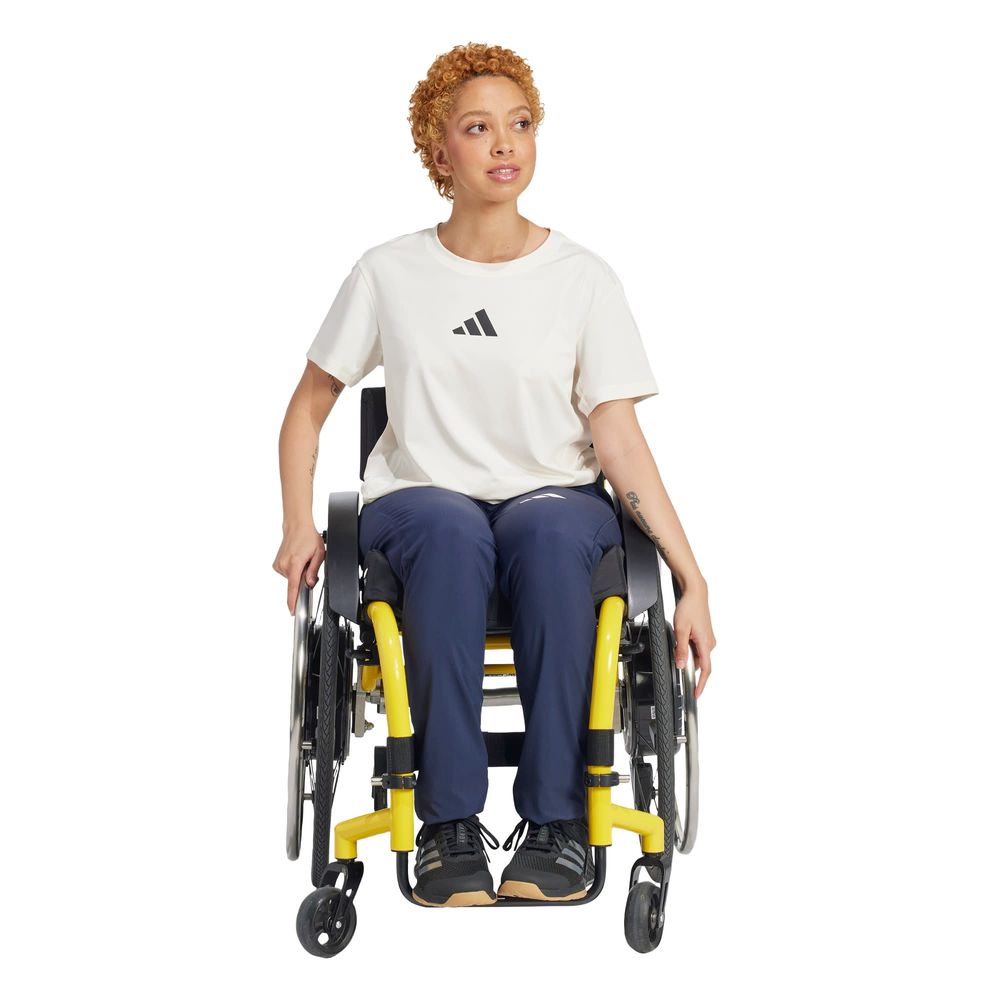 Foto 2 | Playera De Entrenamiento Adaptive Adidas Blanco Mujer