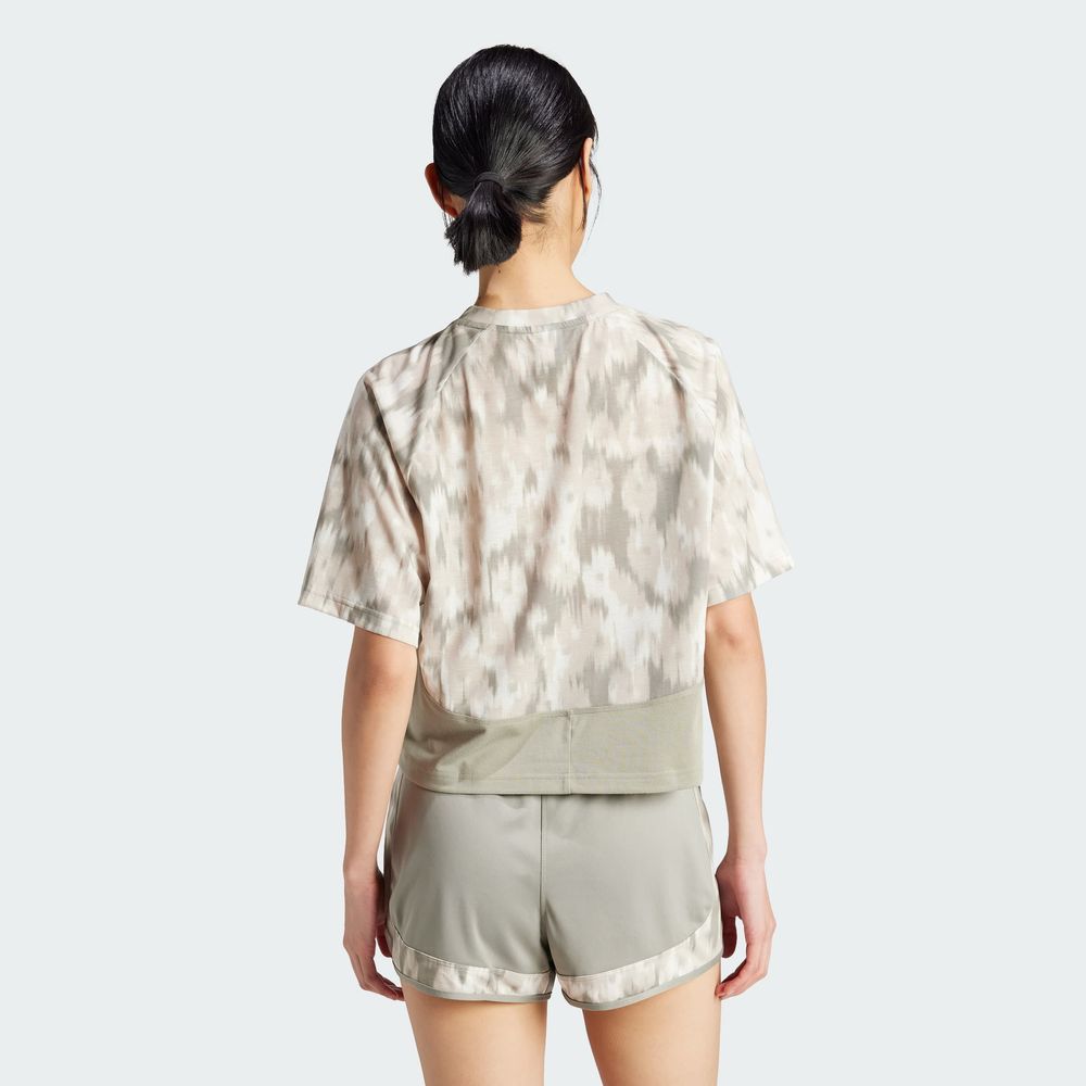 Foto 5 | Playera Train Essentials Estampado Floral Tie-dye Adidas Verde Mujer