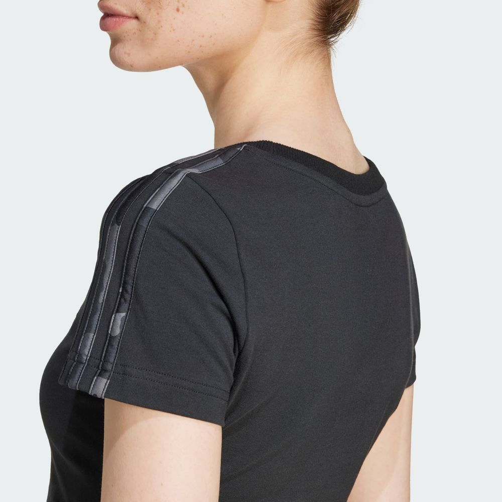 Foto 8 | Playera Essentials 3 Franjas Estampado De Camuflaje Adidas Negro Mujer