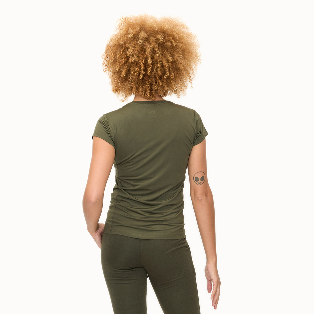 Foto 5 pulgar | Playera Wilson Ultraligera Cuello Redondo para Mujer