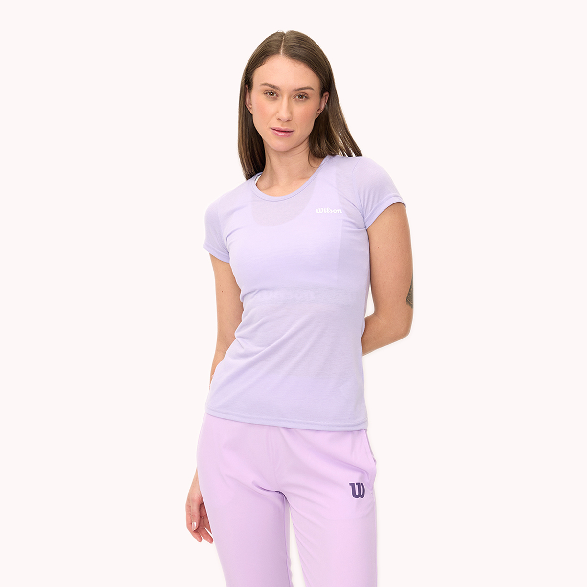 Foto 2 pulgar | Playera Wilson Polyspun Cuello Redondo Lisa Para Mujer