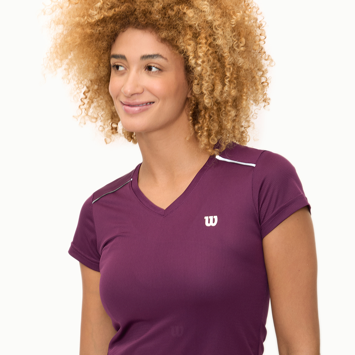 Foto 3 pulgar | Playera Wilson Cuello V Ventilada Para Mujer