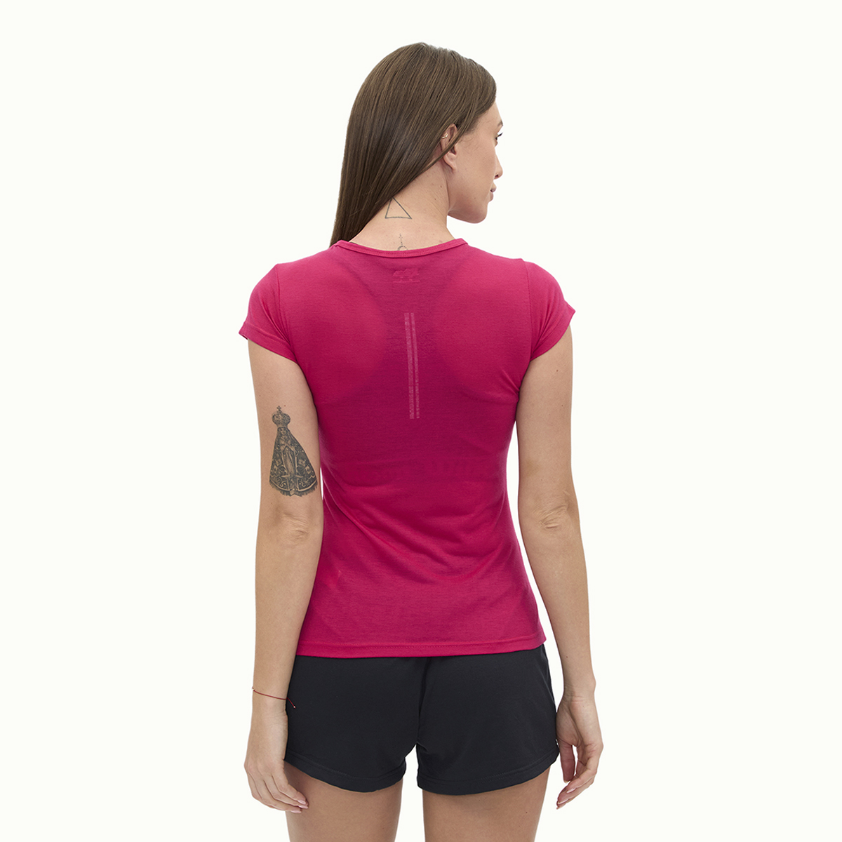 Foto 6 pulgar | Playera Wilson Polyspun Cuello V Lisa Para Mujer