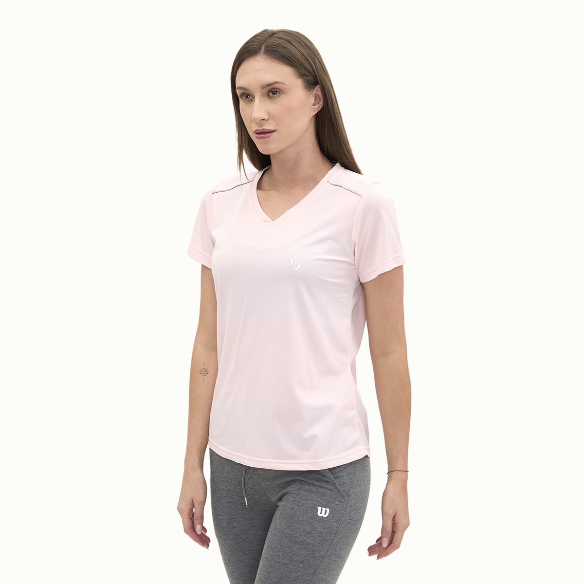 Foto 4 pulgar | Playera Wilson Cuello V Ventilada Para Mujer