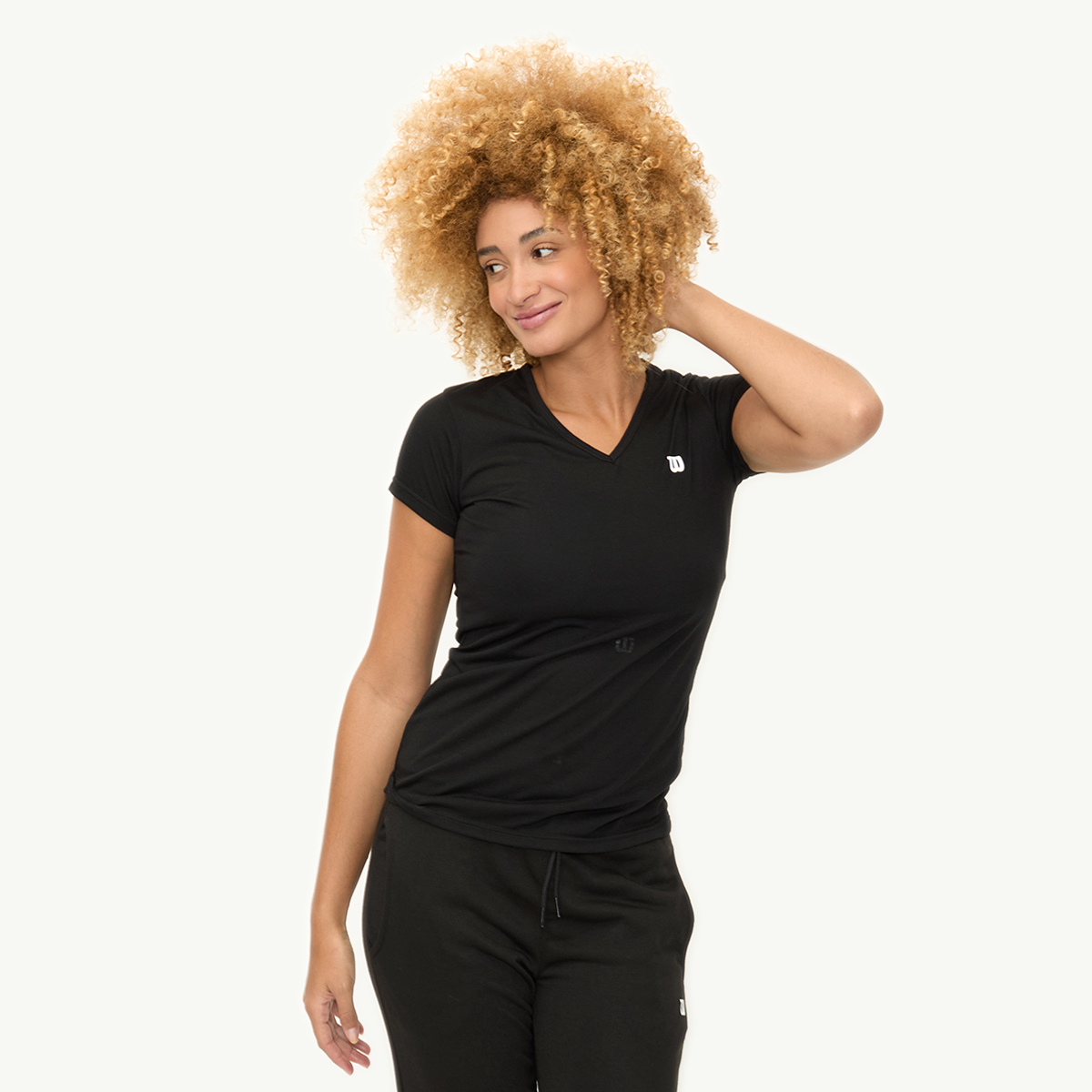 Foto 3 pulgar | Playera Wilson Polyspun Cuello V Lisa Para Mujer