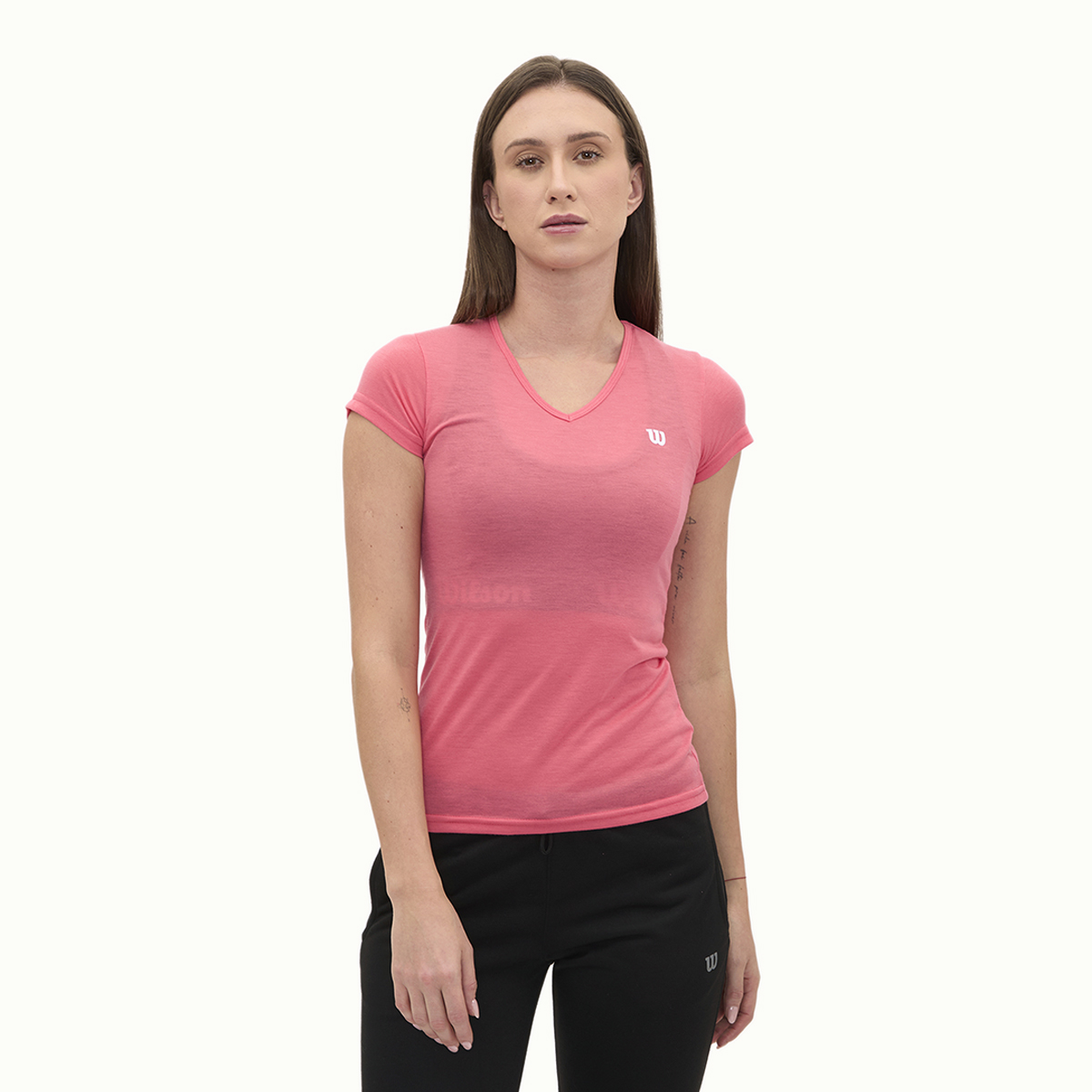 Foto 2 pulgar | Playera Wilson Polyspun Cuello V Lisa Para Mujer
