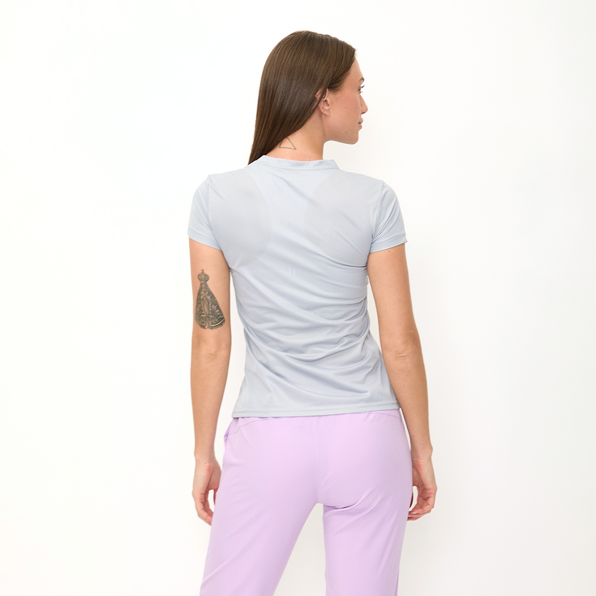 Foto 5 pulgar | Playera Wilson Cuello V Ventilada Para Mujer