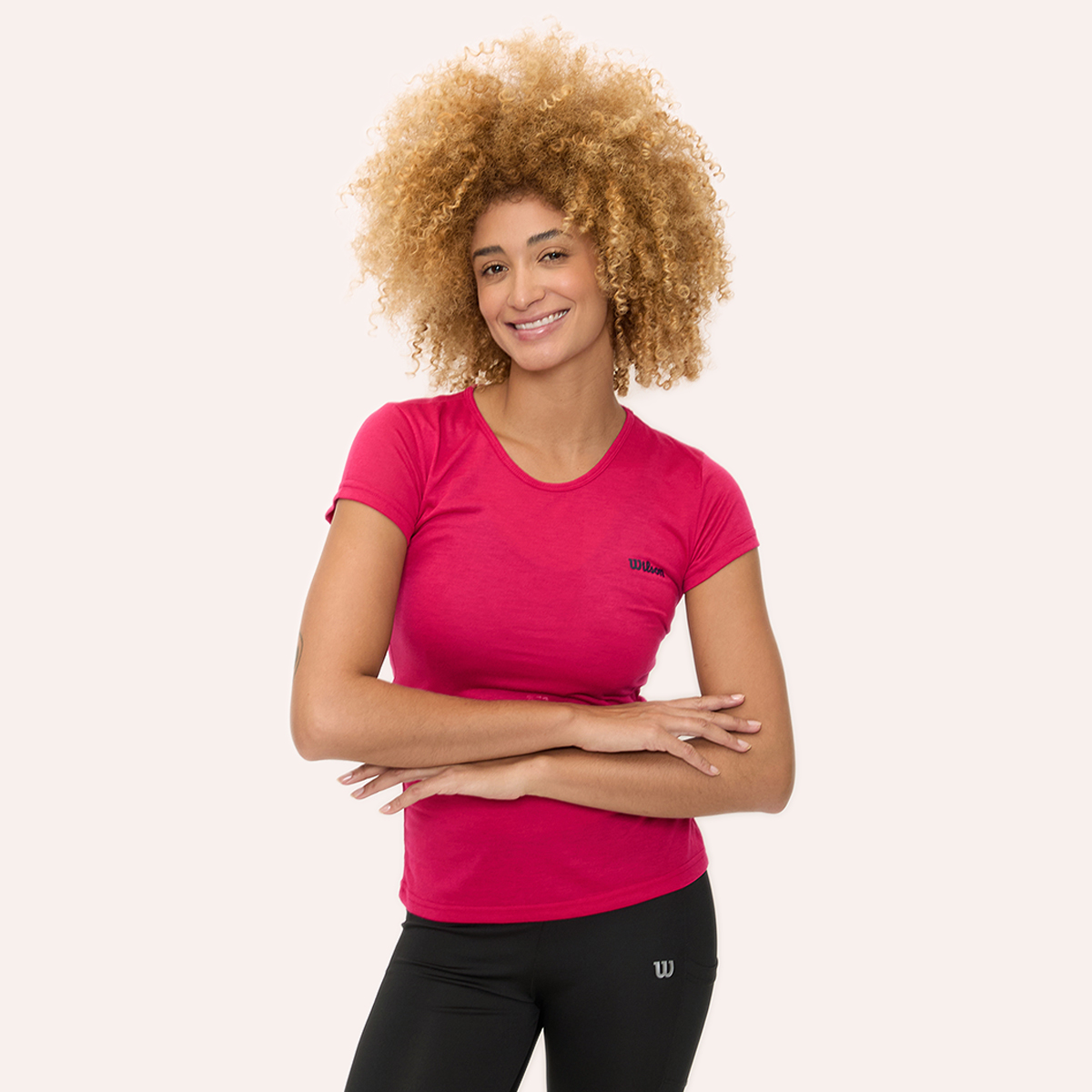 Foto 2 pulgar | Playera Wilson Polyspun Cuello Redondo Lisa Para Mujer