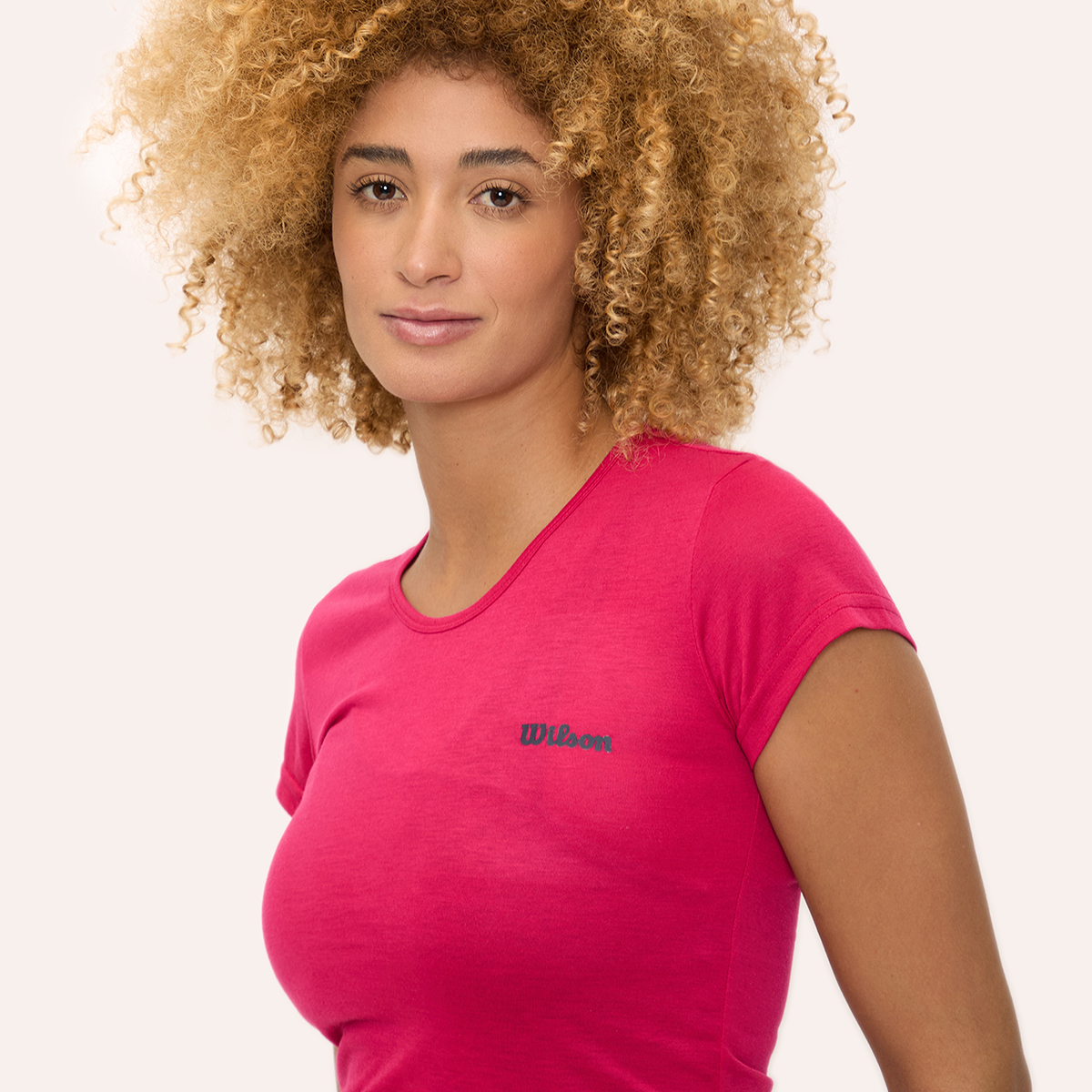 Foto 4 pulgar | Playera Wilson Polyspun Cuello Redondo Lisa Para Mujer