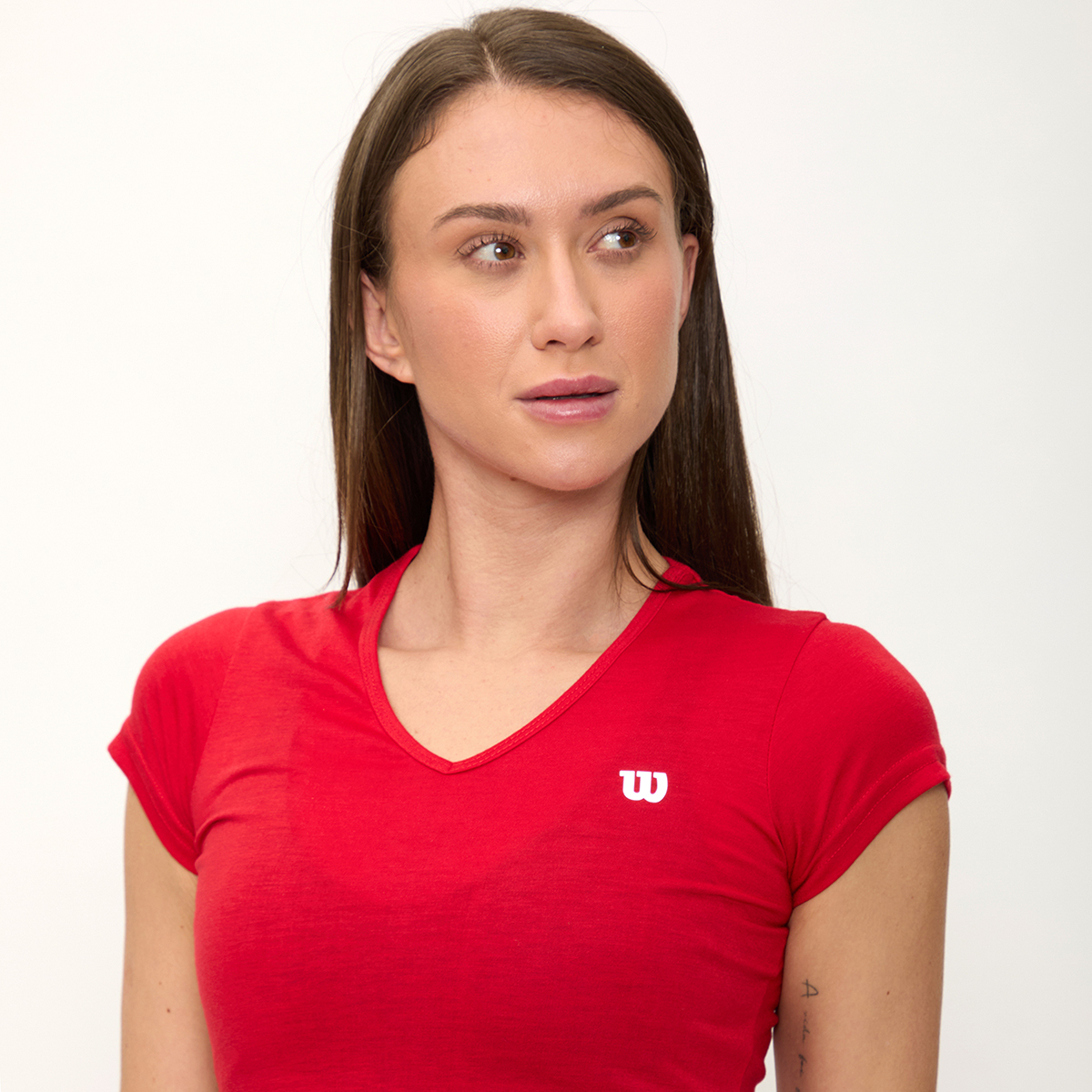 Foto 4 pulgar | Playera Wilson Polyspun Cuello V Lisa Para Mujer