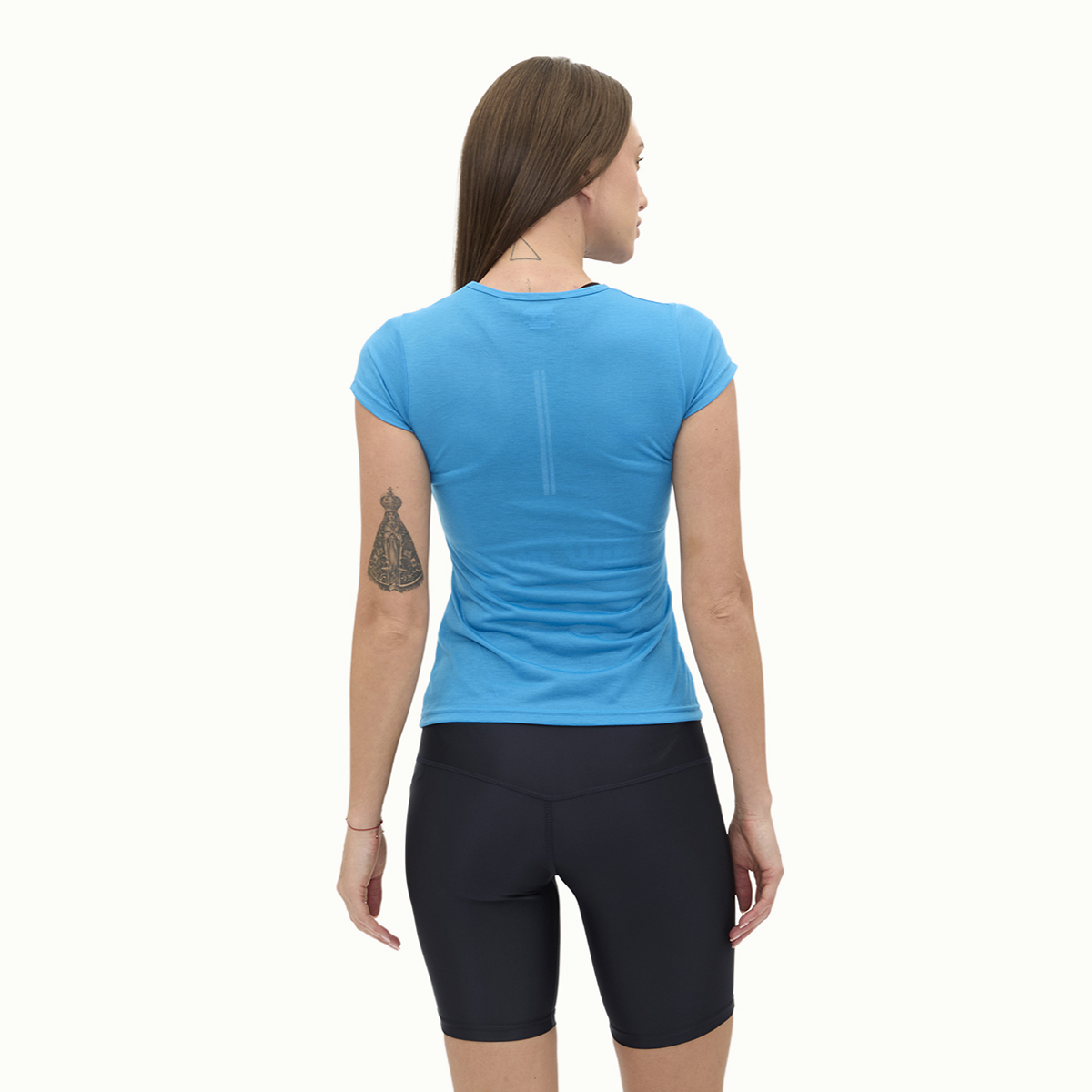 Foto 6 pulgar | Playera Wilson Polyspun Cuello V Lisa Para Mujer