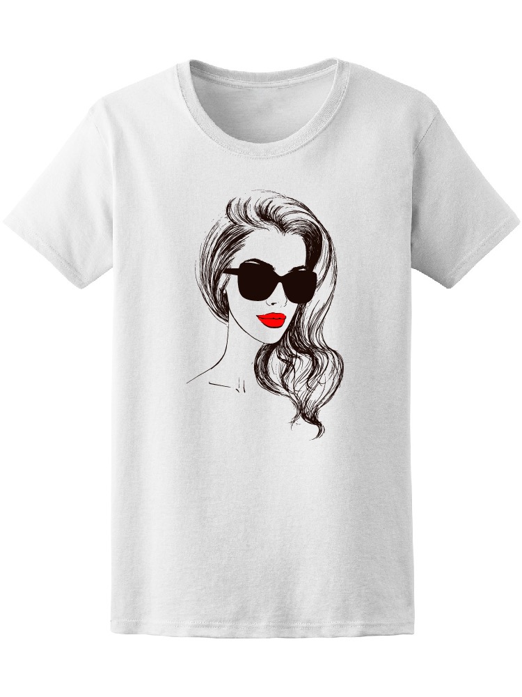 Foto 2 pulgar | Playera Smartprintsink color Blanco Mujer Chica con Lentes de Sol Labial Rojo