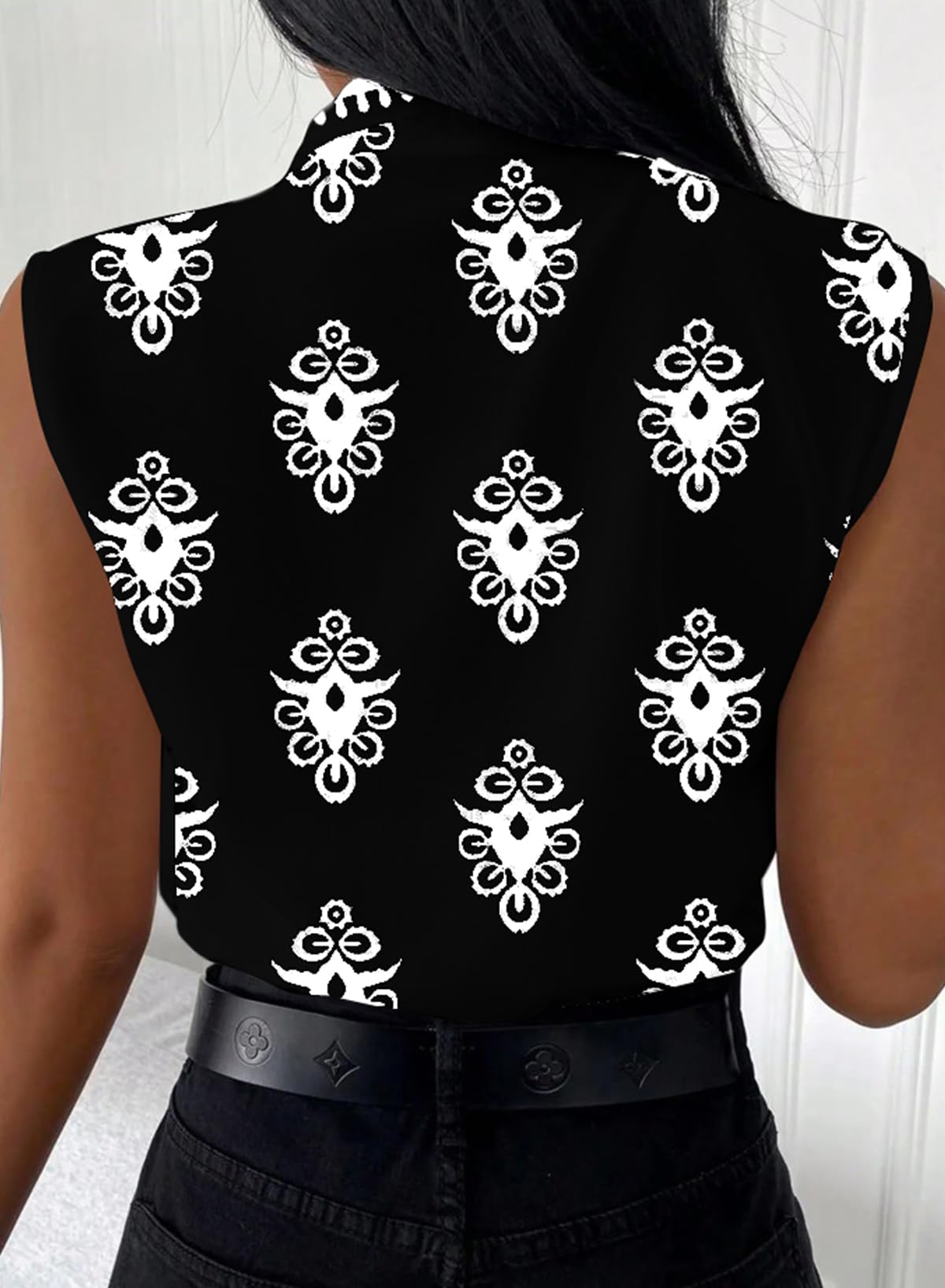 Foto 4 pulgar | Camiseta Sin Mangas Blencot De Chifón Con Cuello En V Y Estampado Floral Para Mujer, Color Negro - Venta Internacional.