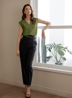 Foto 5 | Blusa Evaless Sin Mangas Con Cuello En V Plisada Para Mujer, Color Verde Helecho S - Venta Internacional.