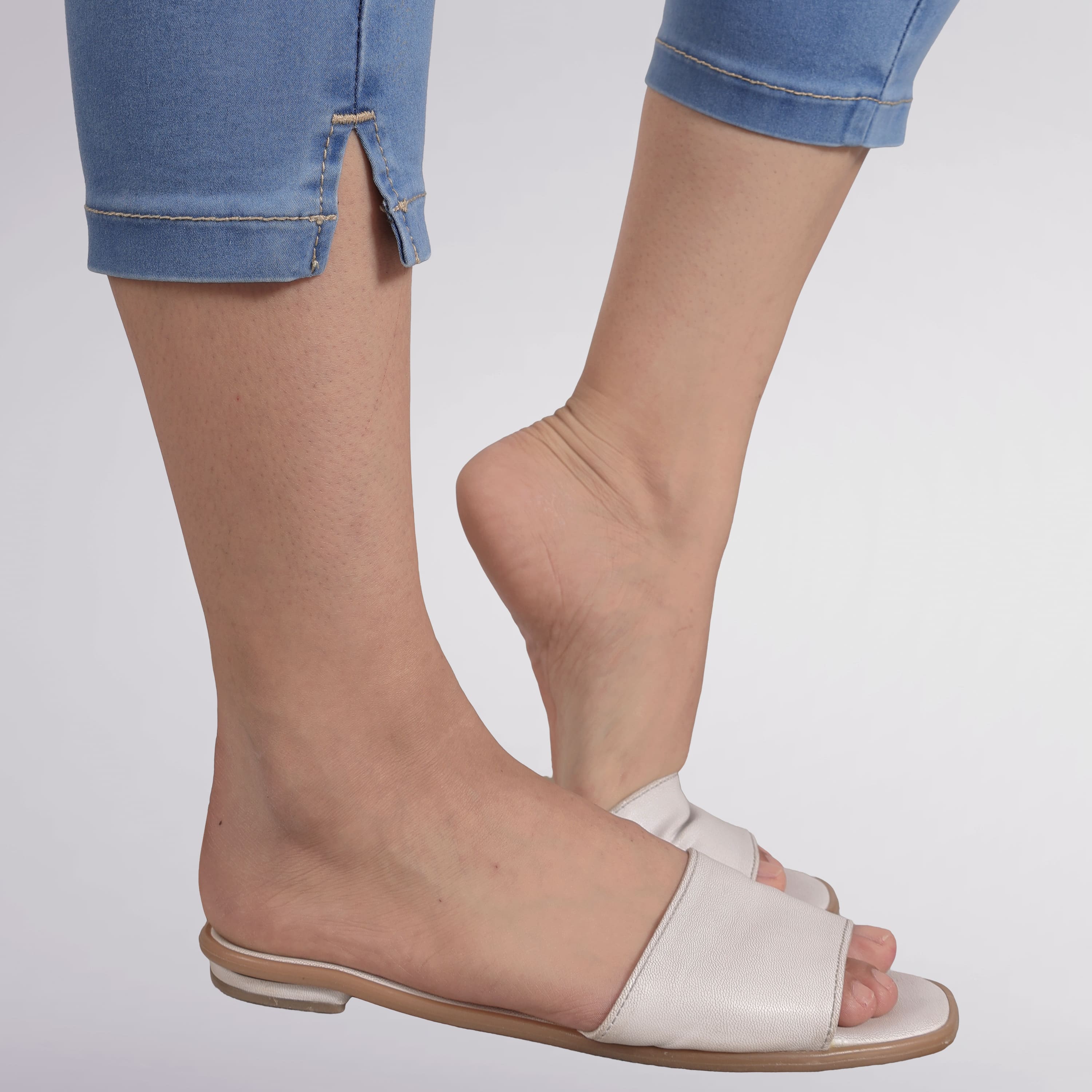 Foto 3 | Jeans Capri Dama, Casual Mejora Tu Figura Sea Brazil