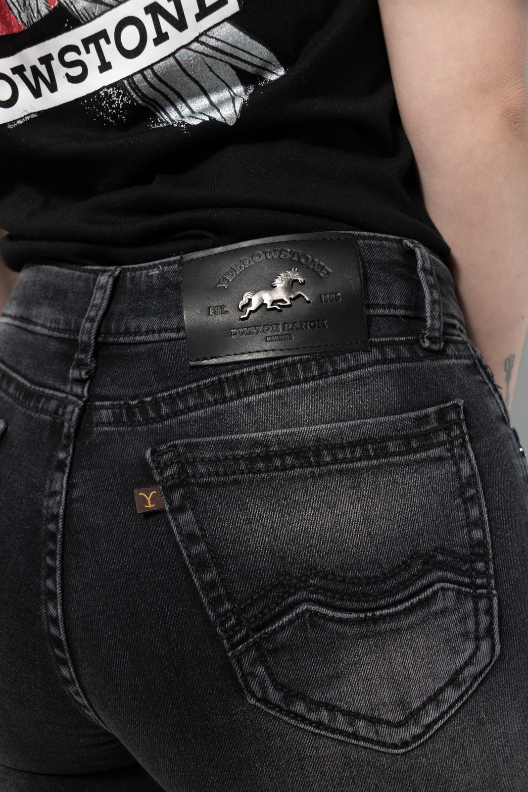 Foto 8 pulgar | Jeans Yellowstone Bootcut Dutton darkgray