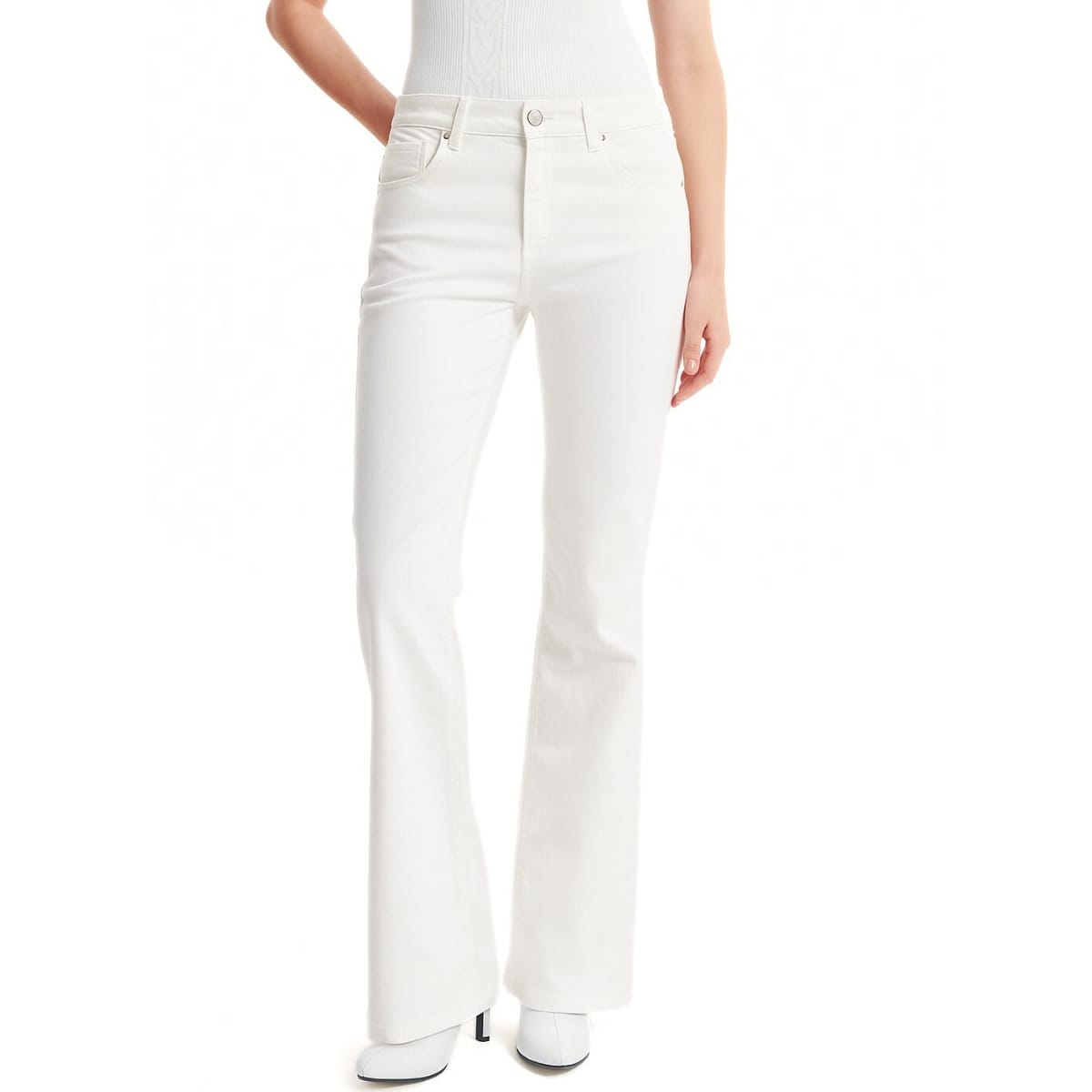 Foto 1 | Pantalón Bootcut Britos Jeans Mujer Mezclilla Blanco 025840