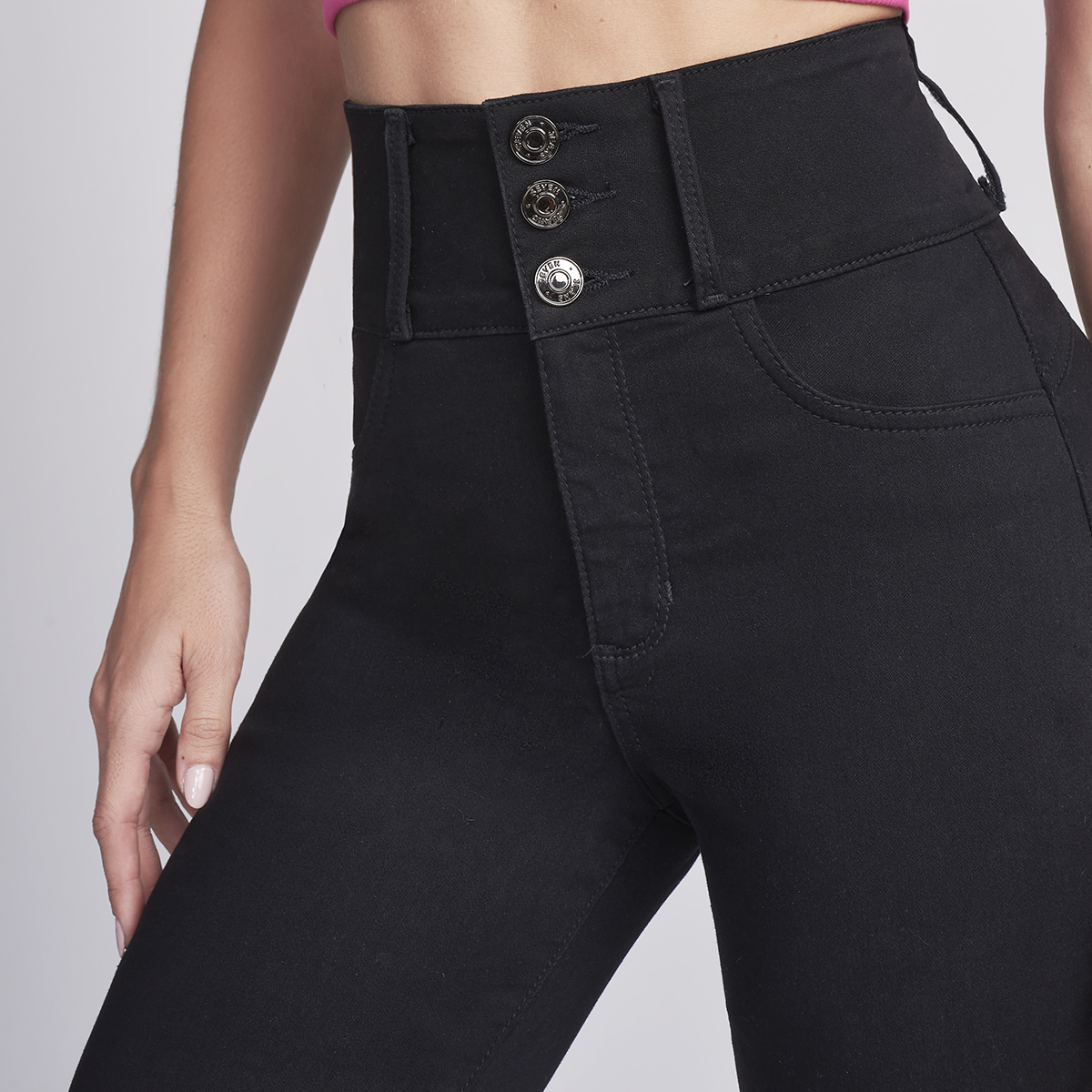 Foto 4 pulgar | Jeans Campana Mujer Push Up Cintura Alta Flare Seven Jeans 6040ngro