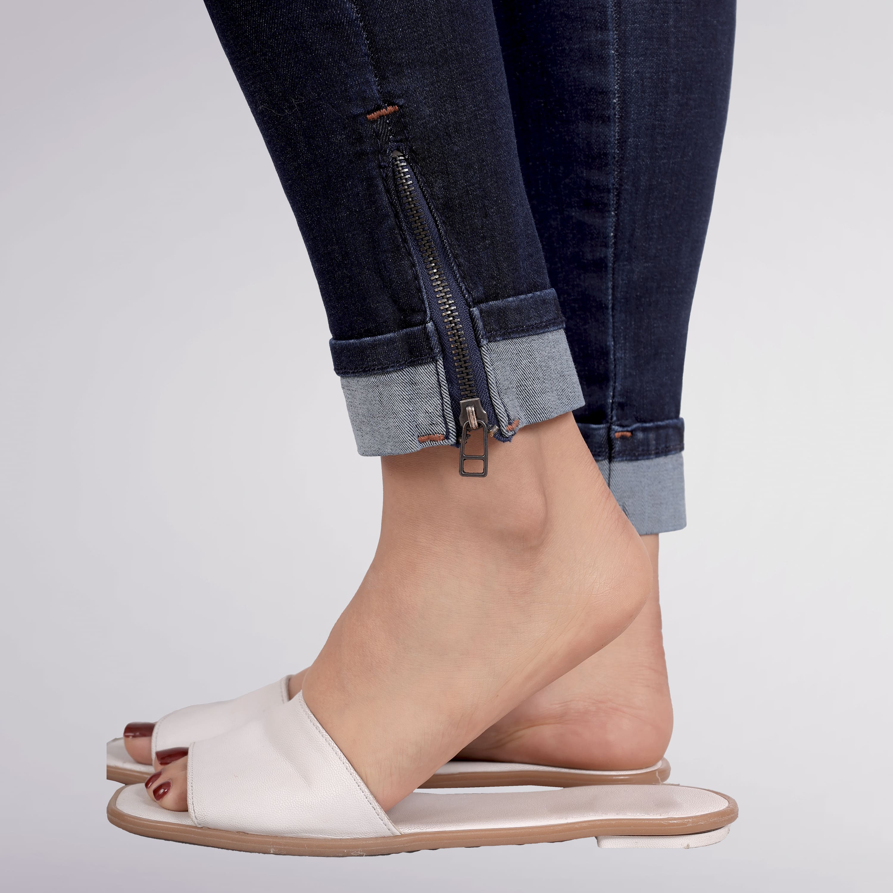 Foto 4 pulgar | Jeans Mujer Levanta Pompas Corte Colombiano 3932/02