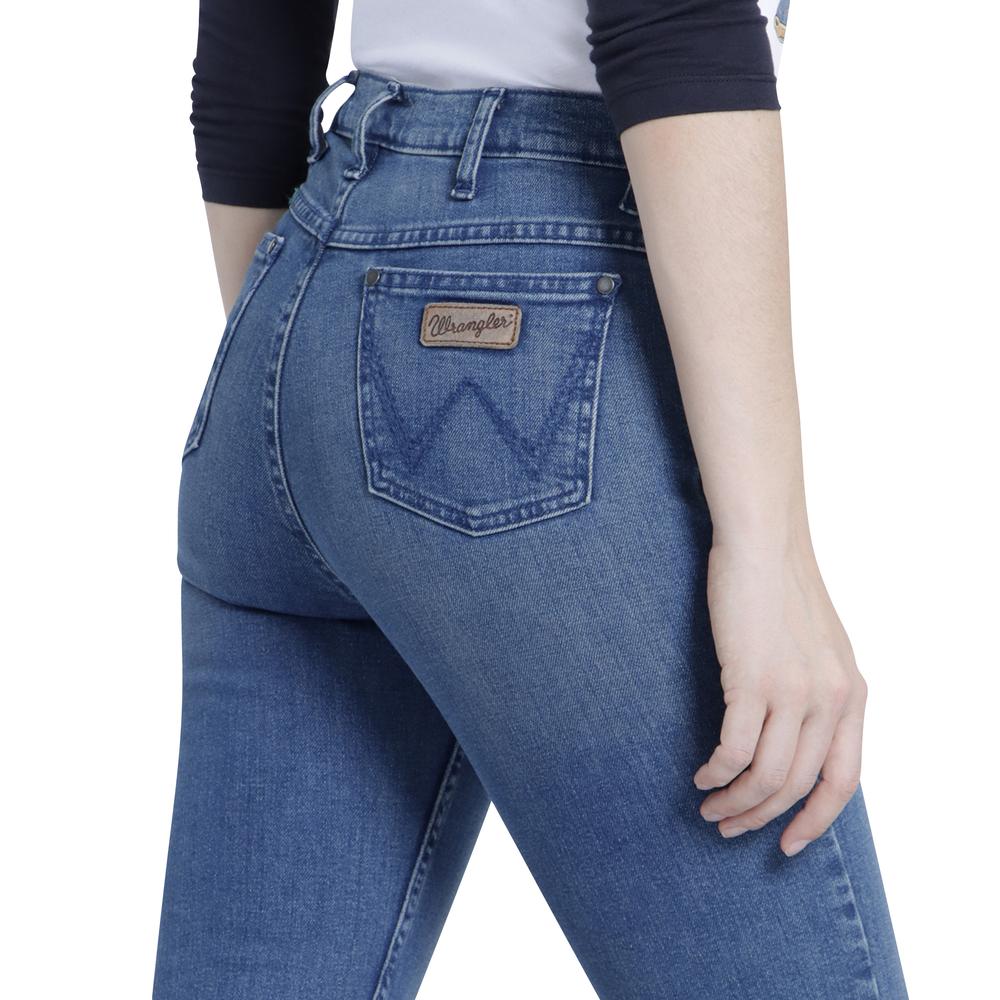 Foto 5 | Jeans Vaquero Wrangler High Rise Boot Cut 929 color Azul para Mujer