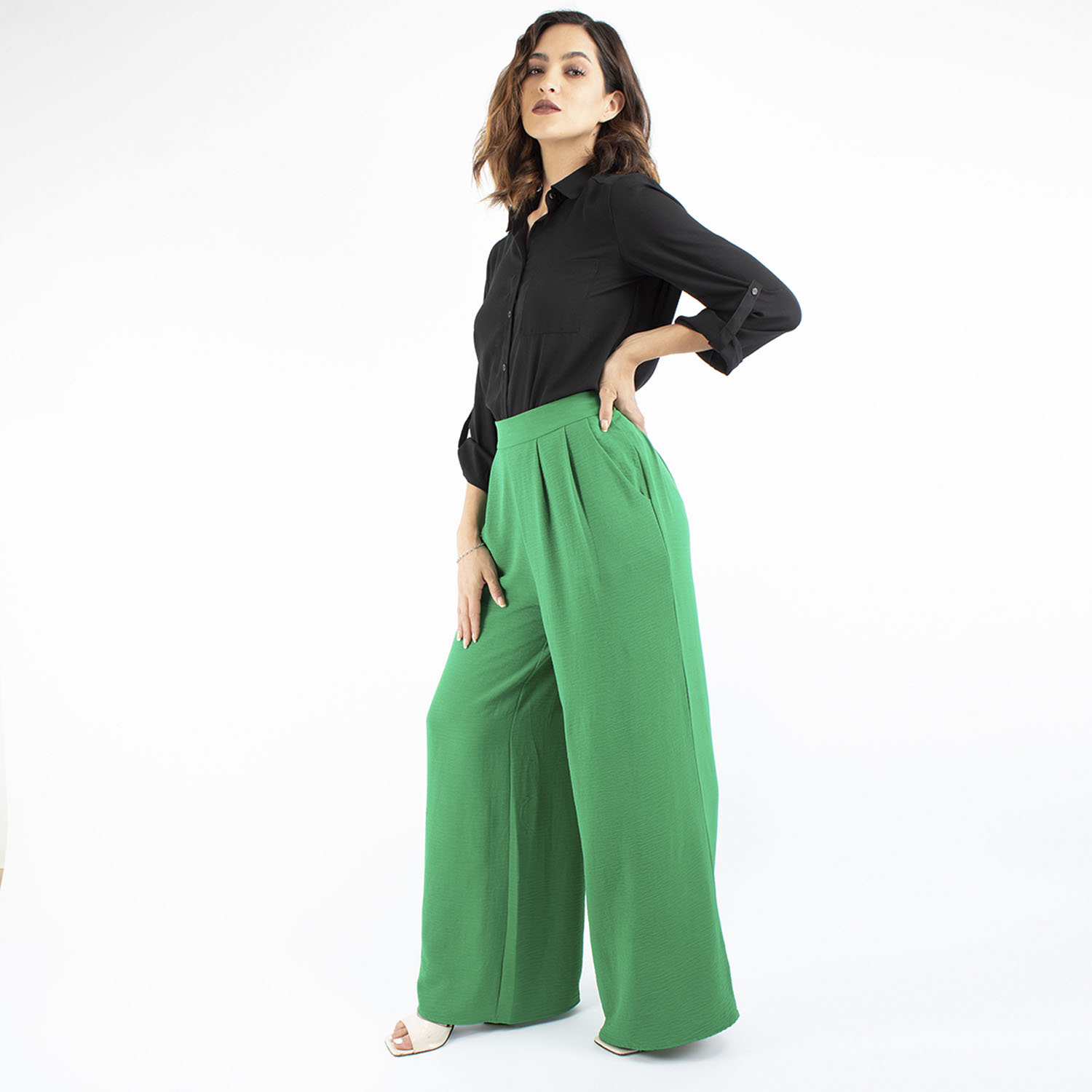 Foto 2 | Pantalón Recto Relajado Amad Color Verde
