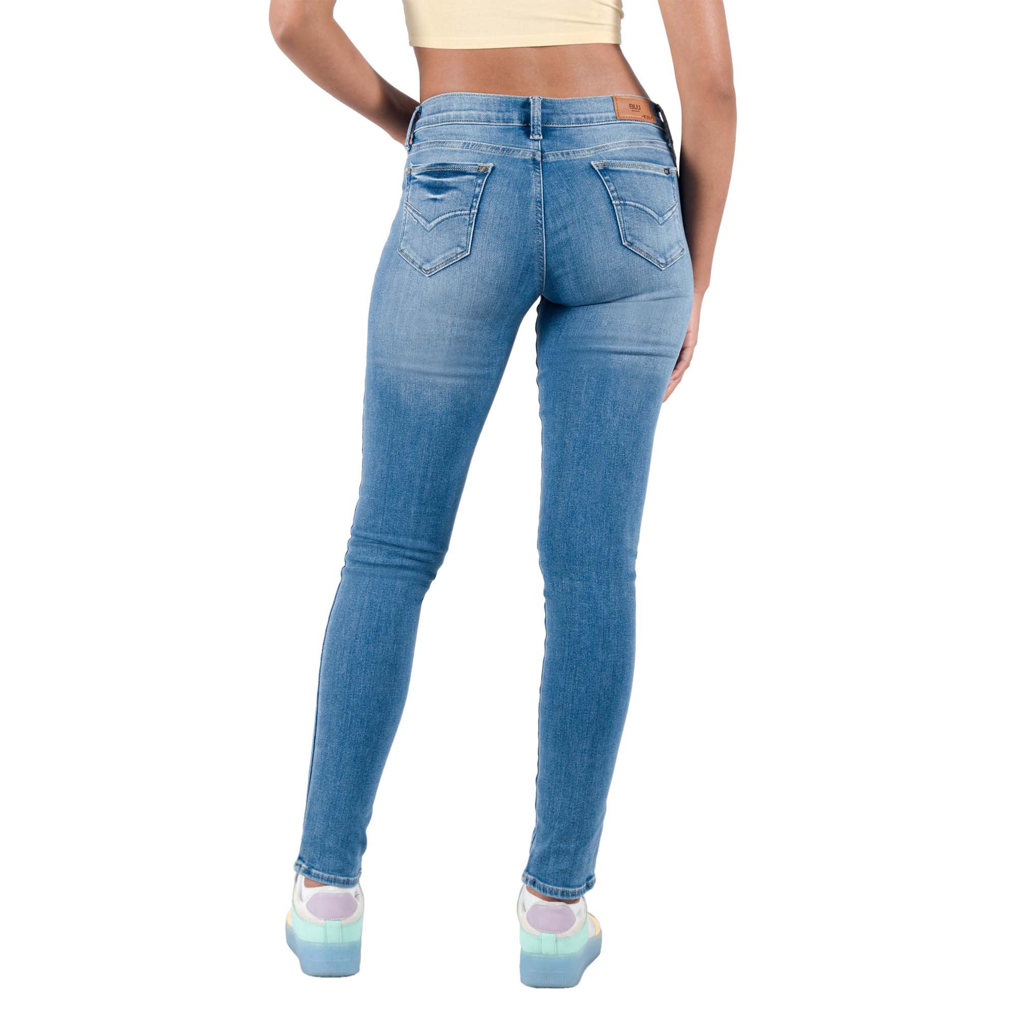 Foto 5 pulgar | Jeans Oggi 2212103 Mezclilla color Azul Claro para Mujer