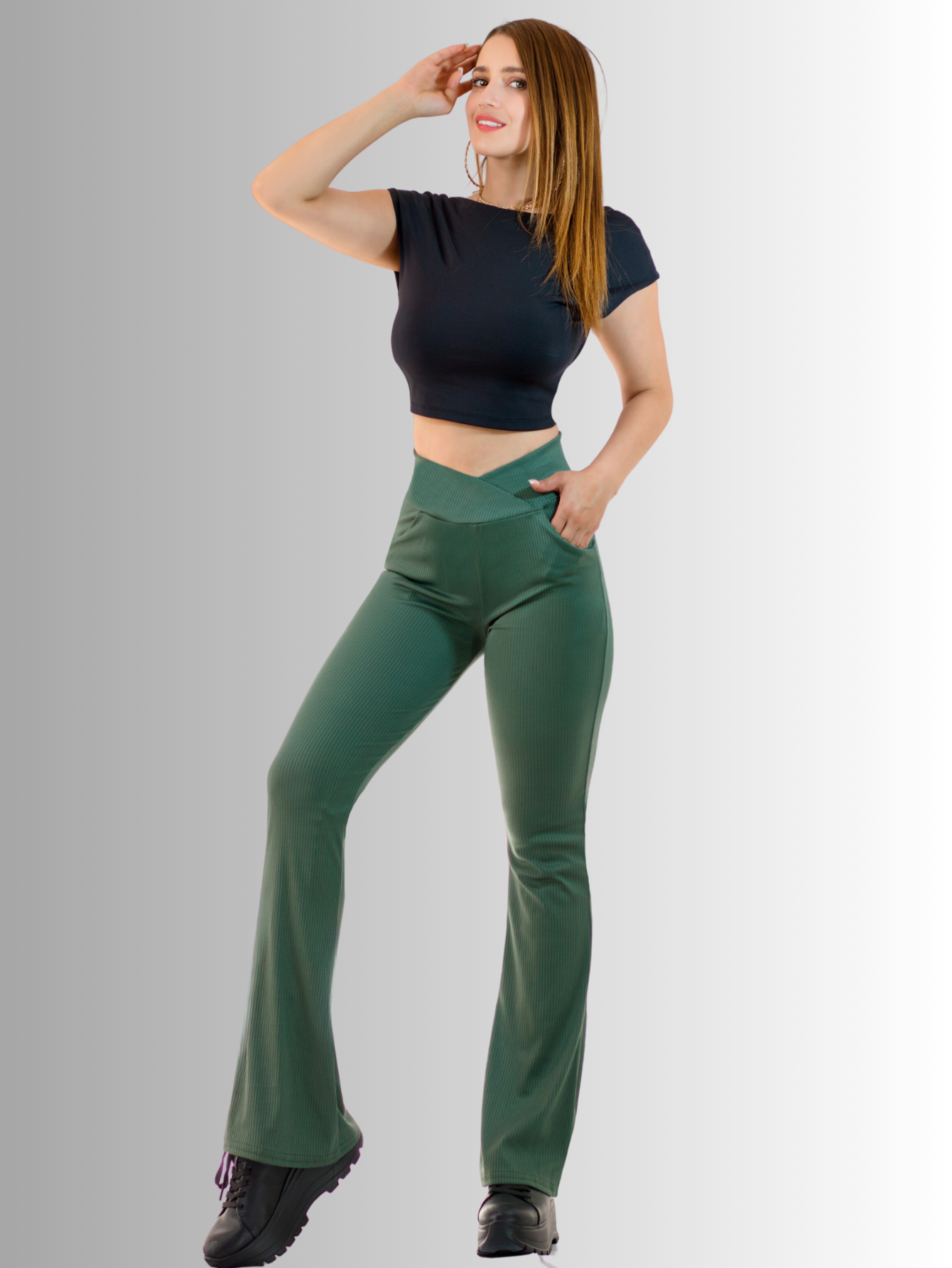 Foto 3 | Leggings Verde Oscuro Acampanados con Bolsillos para Mujer
