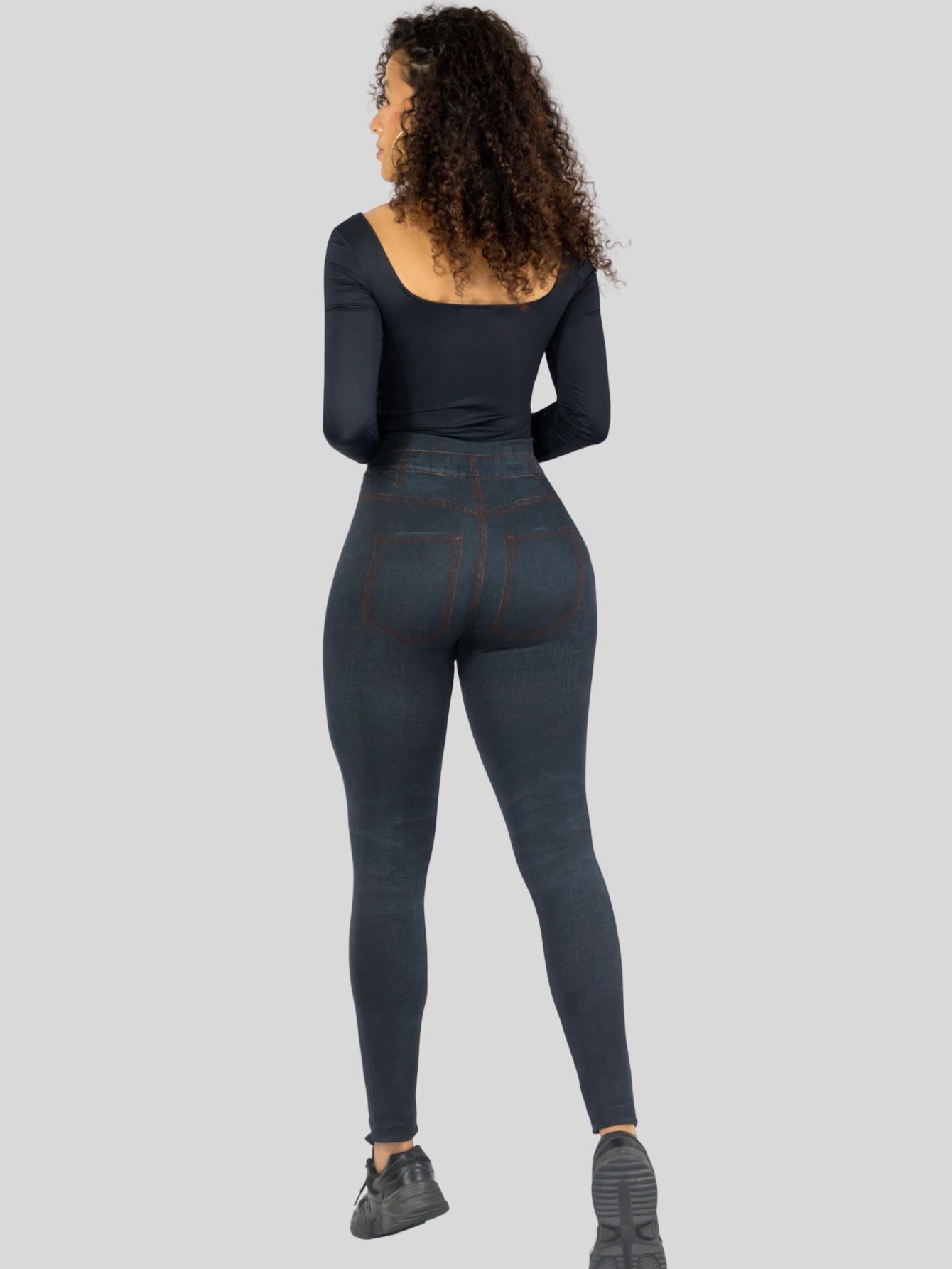 Foto 4 pulgar | Leggings Negros para Mujer