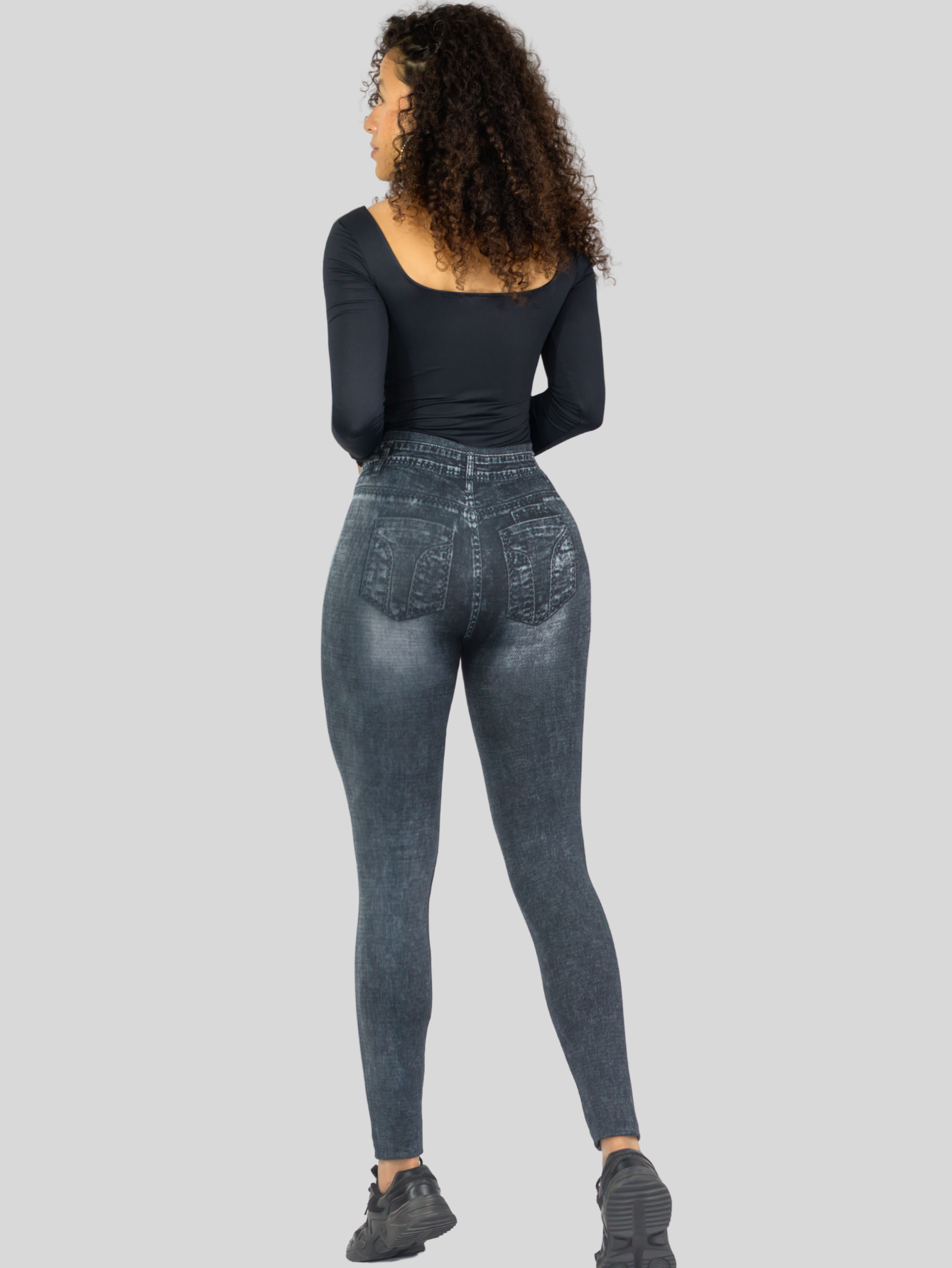 Foto 4 pulgar | Leggings Negros para Mujer