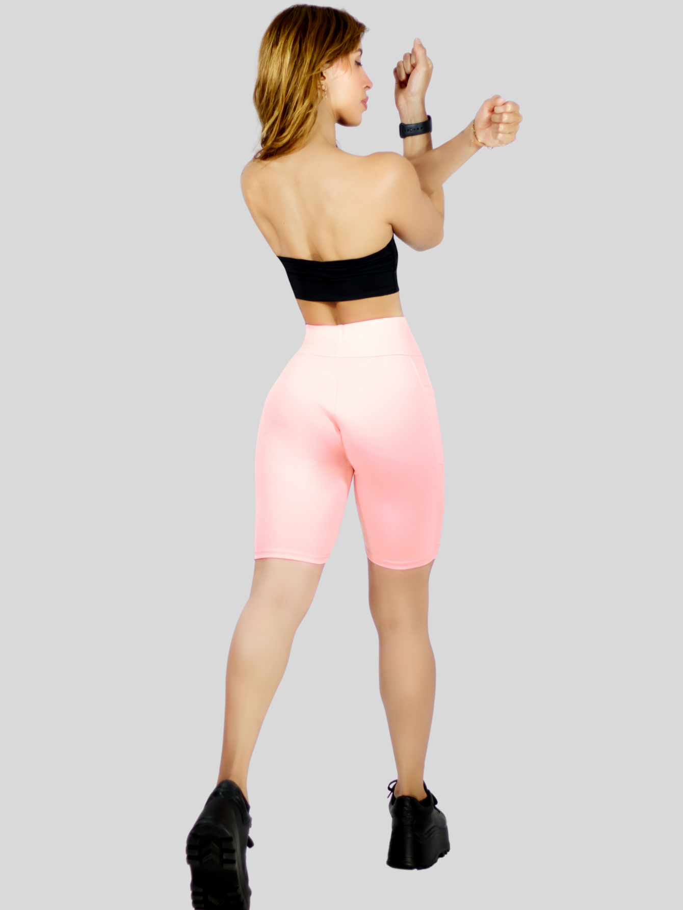 Foto 5 pulgar | Short Deportivo de Mujer Stretch Rosa Claro con Bolsas Laterales