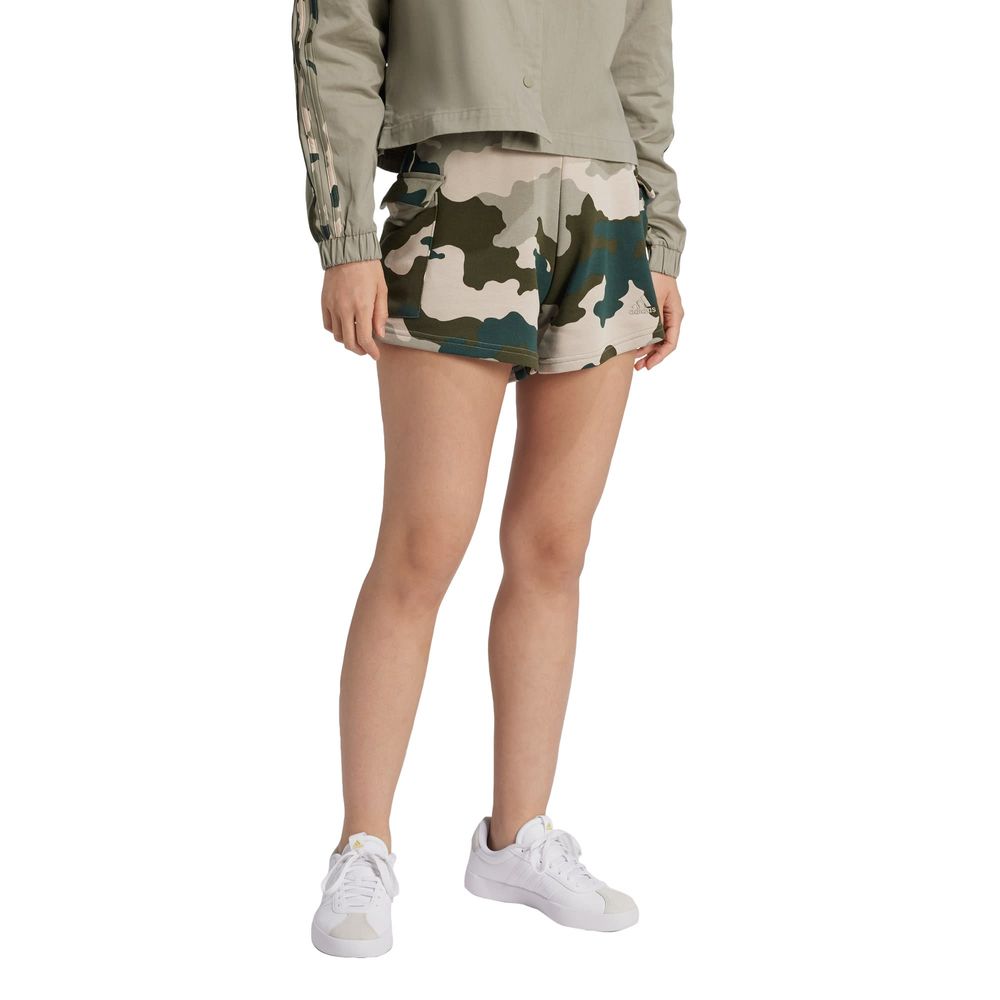 Foto 3 pulgar | Shorts Cargo Essentials 3 Franjas Estampado De Camuflaje Adidas Verde Mujer