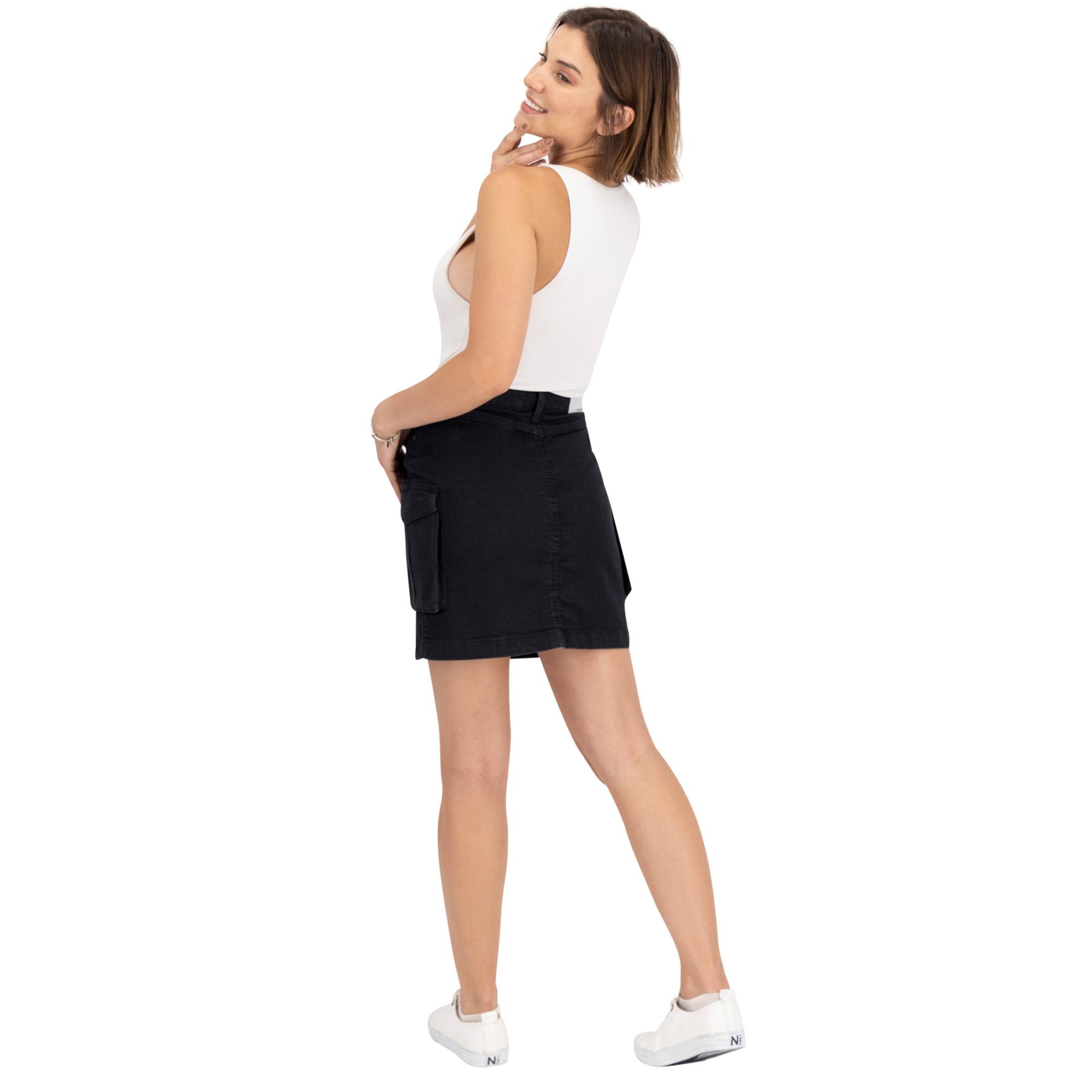Foto 5 pulgar | Falda Cargo Britos 025017 Negra para  Mujer