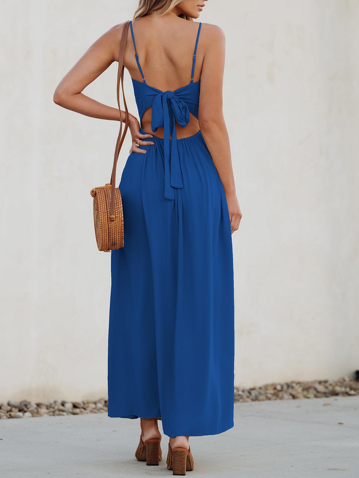 Foto 2 | Vestido Largo Cupshe Con Cuello En V Retorcido, Sin Mangas, Recorte, Azul Real - Venta Internacional.