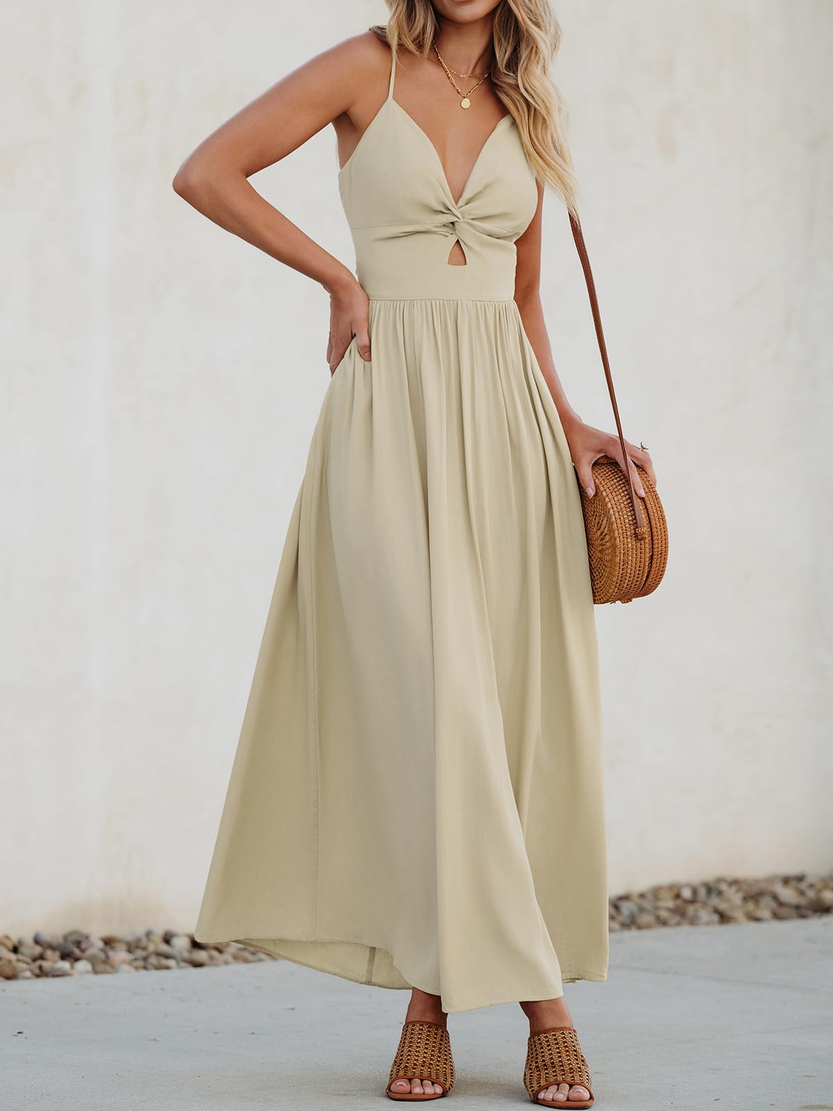 Foto 2 | Vestido Largo Cupshe Con Cuello En V Sin Mangas Retorcido Para Verano, Beige - Venta Internacional.