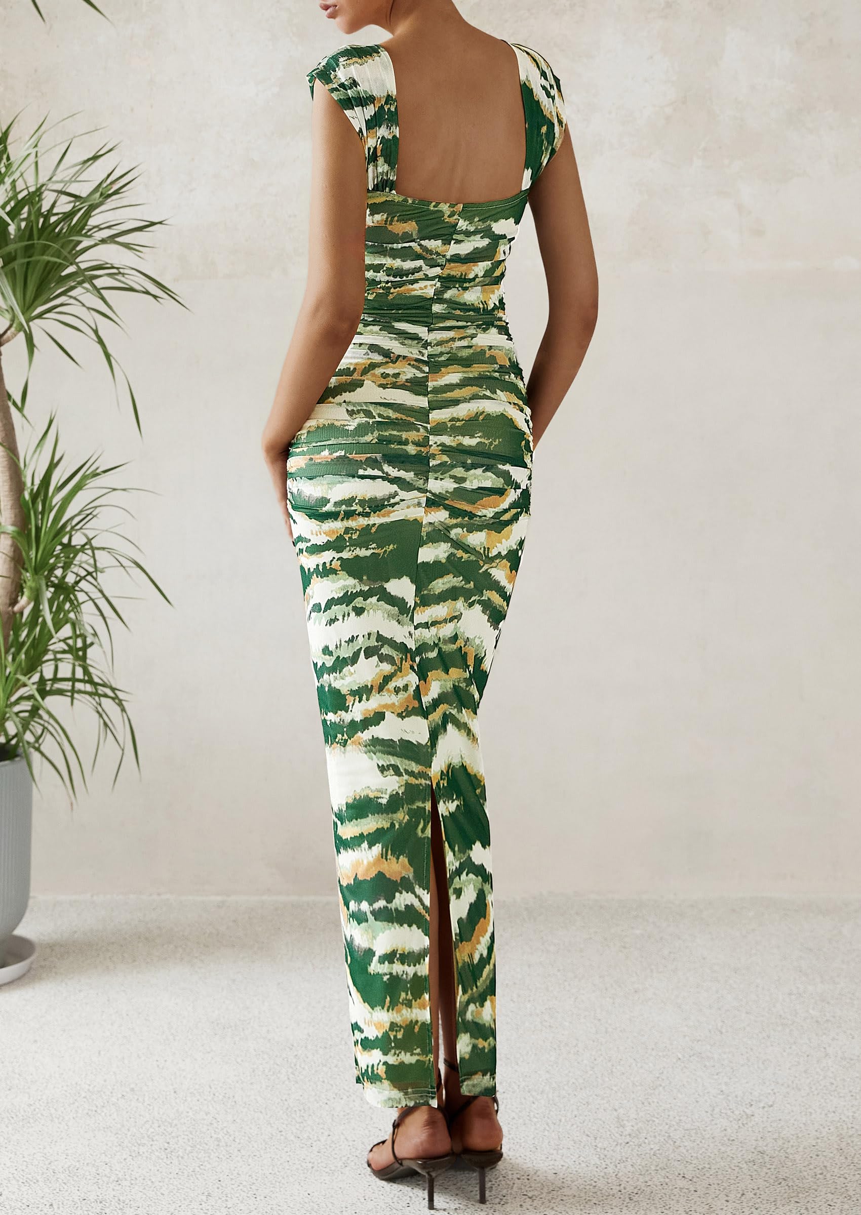 Foto 2 | Vestido Largo Prettygarden Para Mujer, Ajustado Fruncido, Estampado Floral S, Verde Militar Oscuro - Venta Internaciona