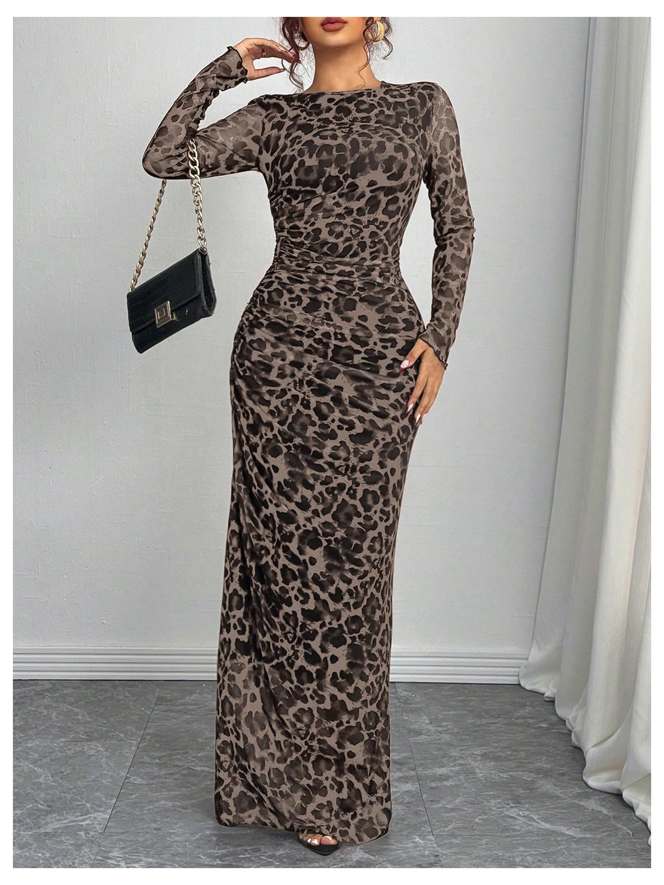 Foto 5 | Vestido Largo Con Estampado De Guepardo Verdusa, Manga Larga, Marrón Café - Venta Internacional.
