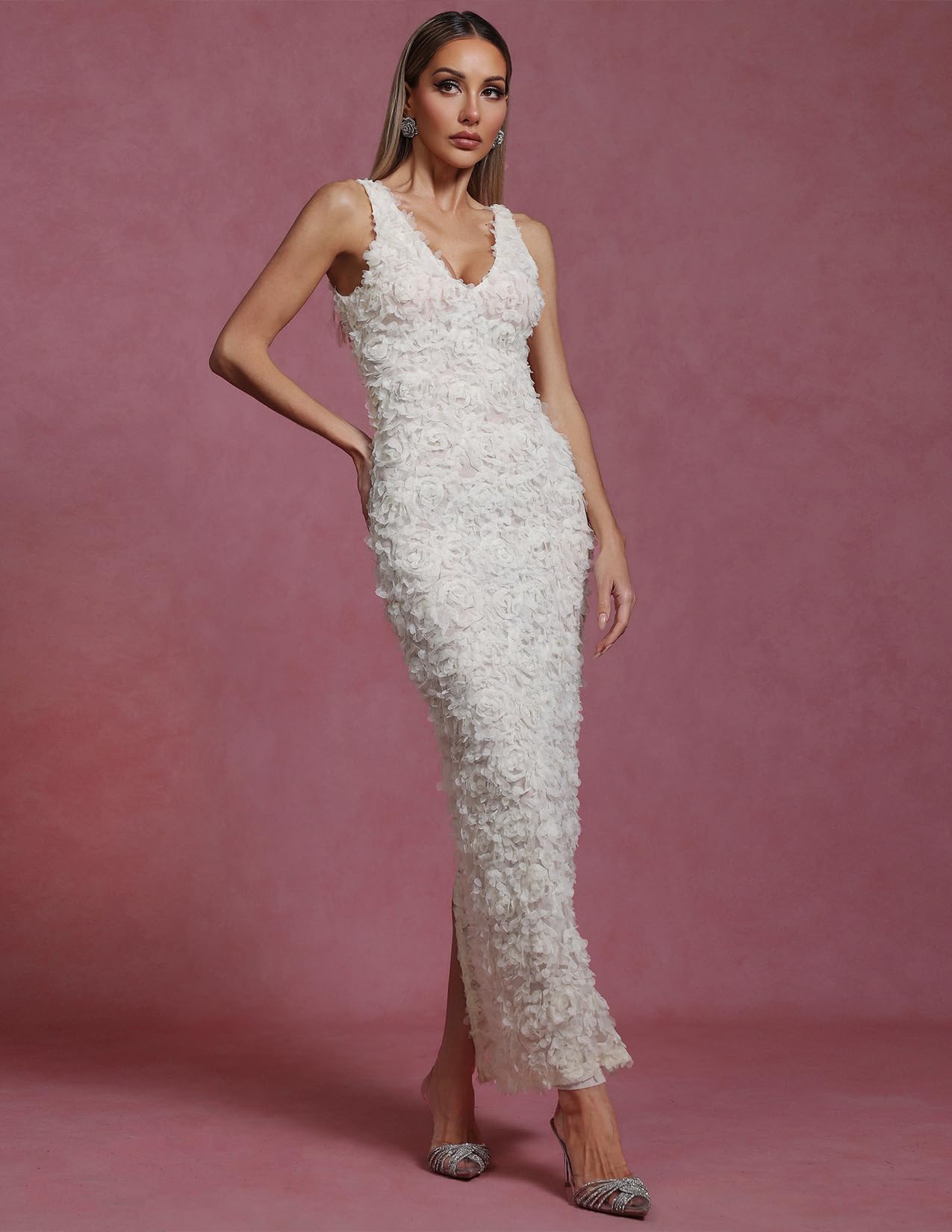Foto 2 pulgar | Vestido De Noche Bella Barnett Exquisito Maxi Blanco Con Cuello En V - Venta Internacional.