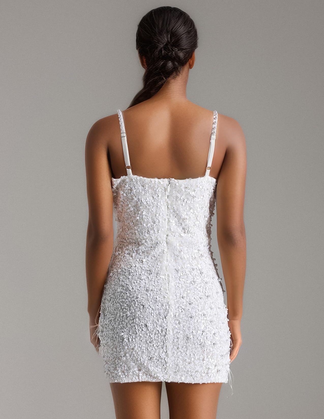 Foto 4 pulgar | Vestido Bella Barnett En Miniatura Blanco Con Tirantes Finos Sin Espalda - Venta Internacional.