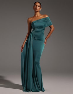 Foto 2 | Vestido Largo Bella Barnett Verde Con Un Solo Hombro Y Espalda Fruncida - Venta Internacional.