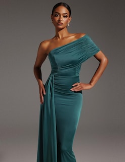 Foto 4 | Vestido Largo Bella Barnett Verde Con Un Solo Hombro Y Espalda Fruncida - Venta Internacional.