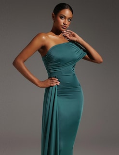Foto 5 | Vestido Largo Bella Barnett Verde Con Un Solo Hombro Y Espalda Fruncida - Venta Internacional.