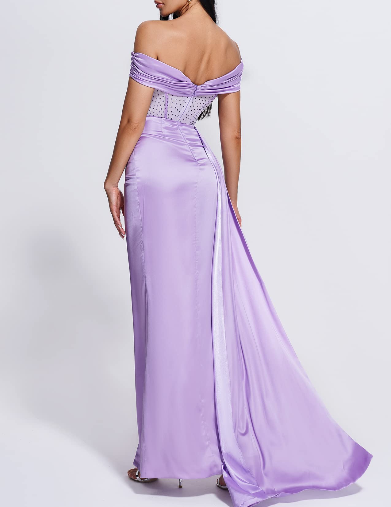 Foto 4 pulgar | Vestido Largo Bella Barnett Diamomate Con Corsé Satinado Morado - Venta Internacional.