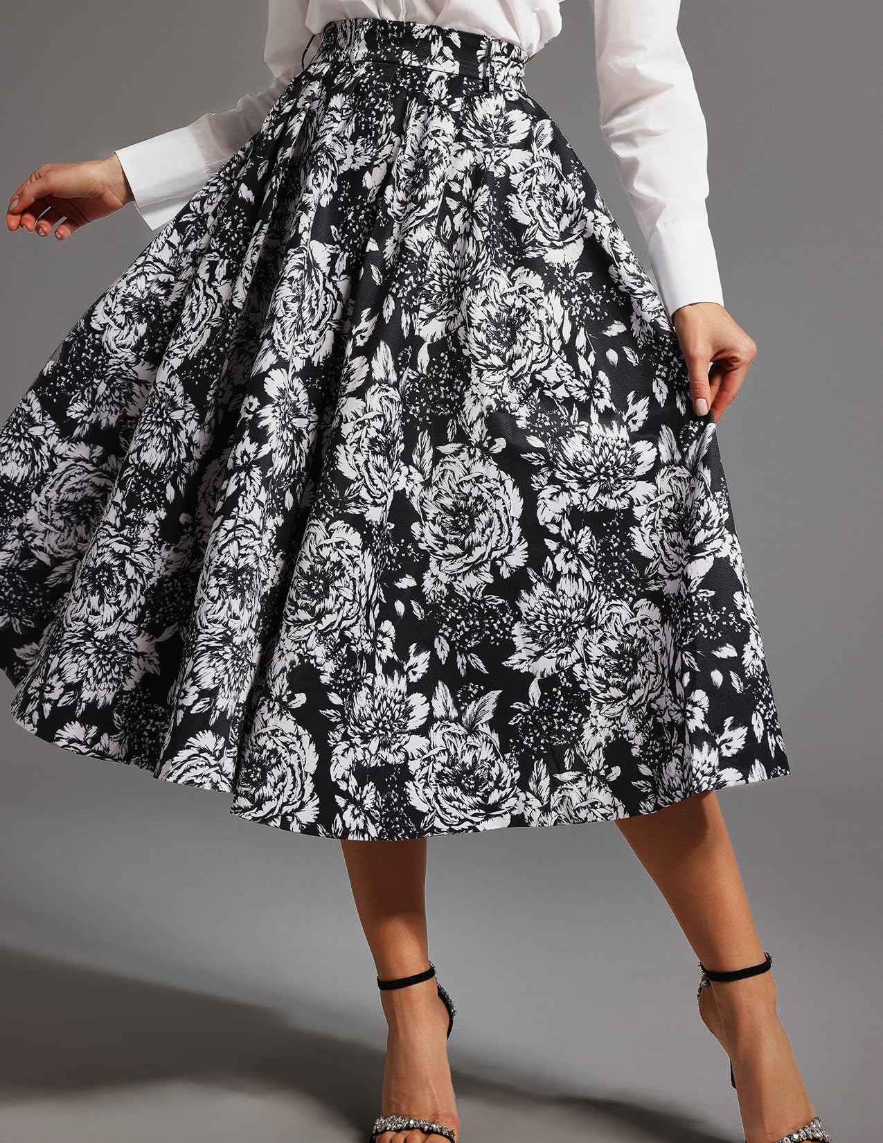 Foto 4 | Falda Tsukko Midi Negra Plisada Con Cintura Elástica - Venta Internacional.