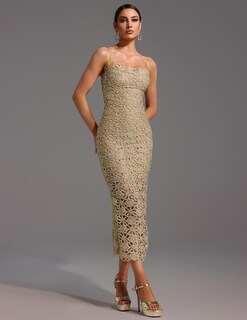 Foto 2 | Vestido Largo Ajustado Bella Barnett Beige Con Abertura Alta Y Abertura Alta - Venta Internacional.